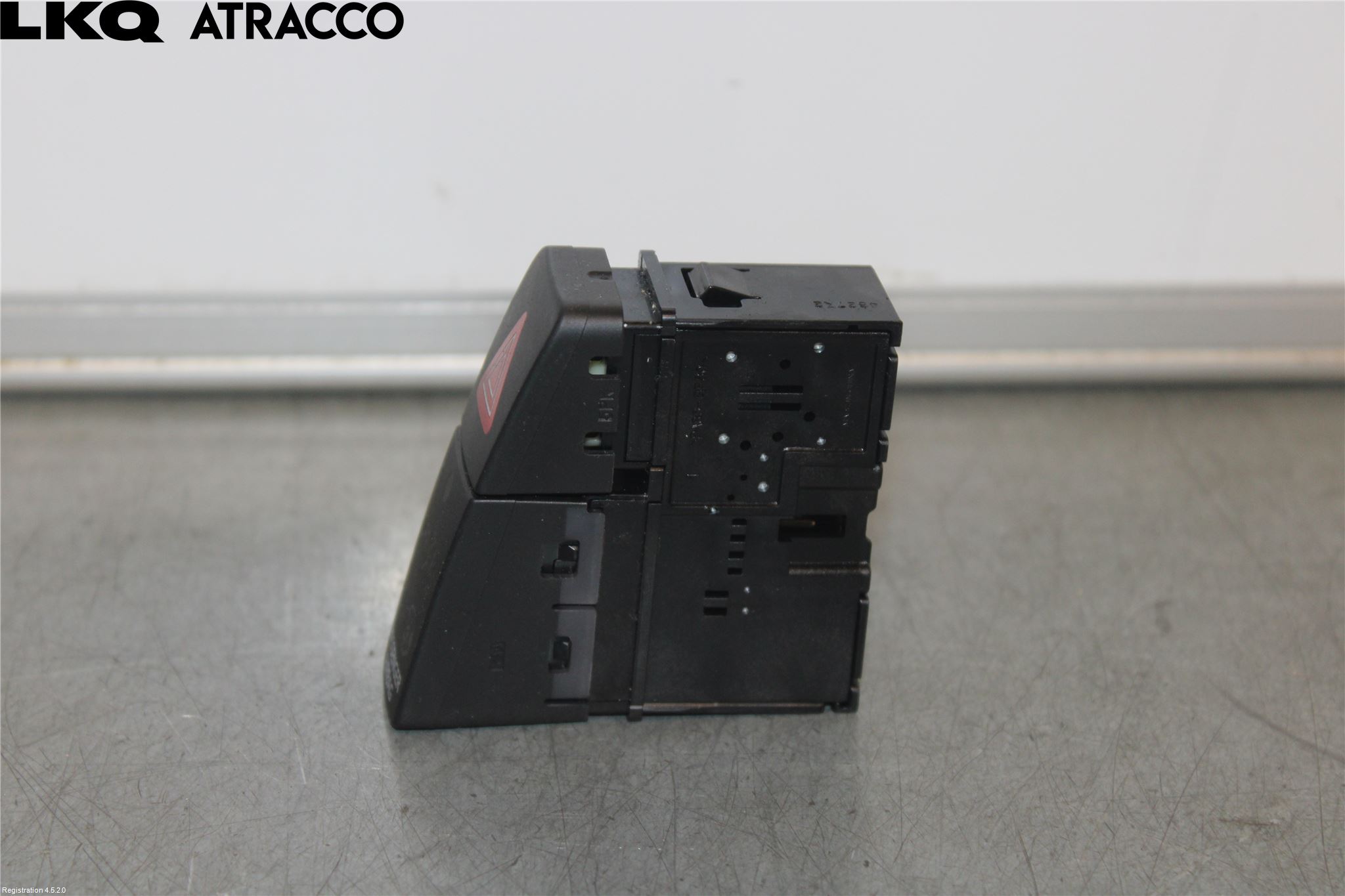 Suzuki SX4 S-CROSS 14-21 Bryter Varsel (Nødblink)