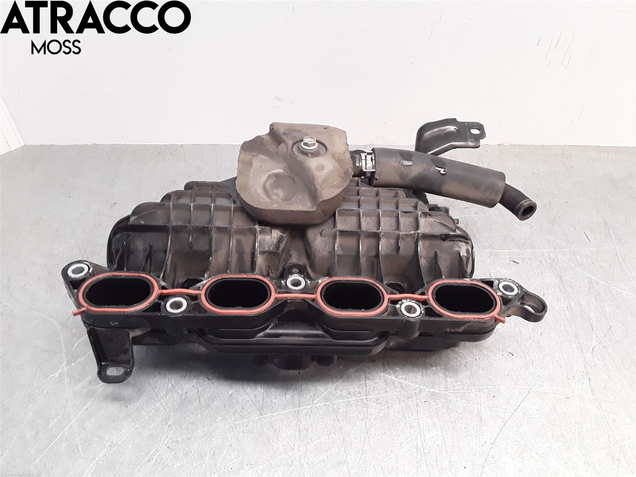 Toyota YARIS XP130 15-20 Manifold Kombinert