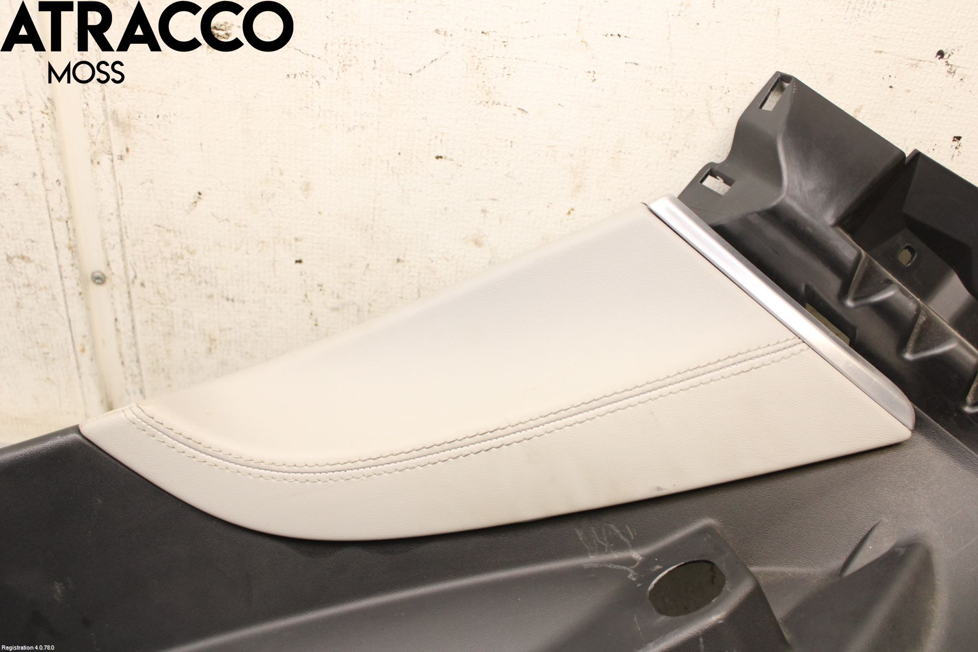 Tesla MODEL S 13- Innr Deksel A-B-C Stolpe