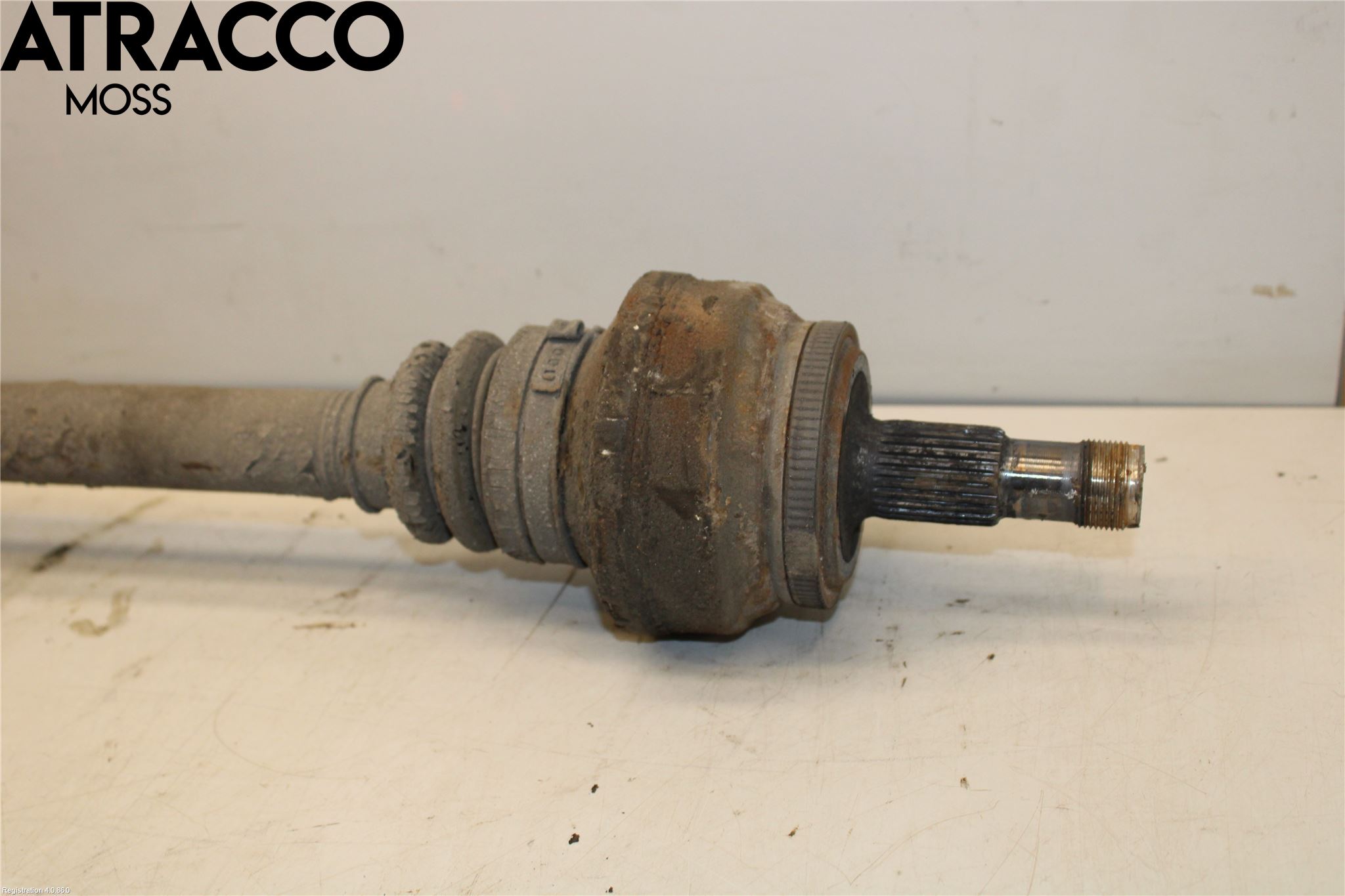 Mercedes-Benz MB E-KLASS (W212) 09-16 Drivaksel Bak Kompl Høyre