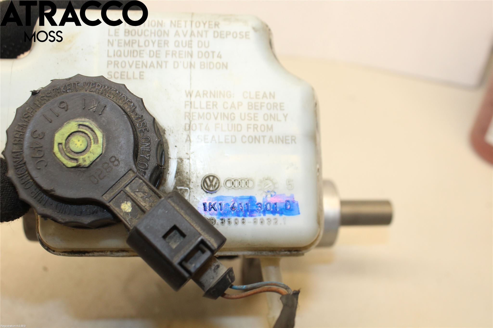 Volkswagen VW TOURAN 03-10 Bremsevæskebeholder