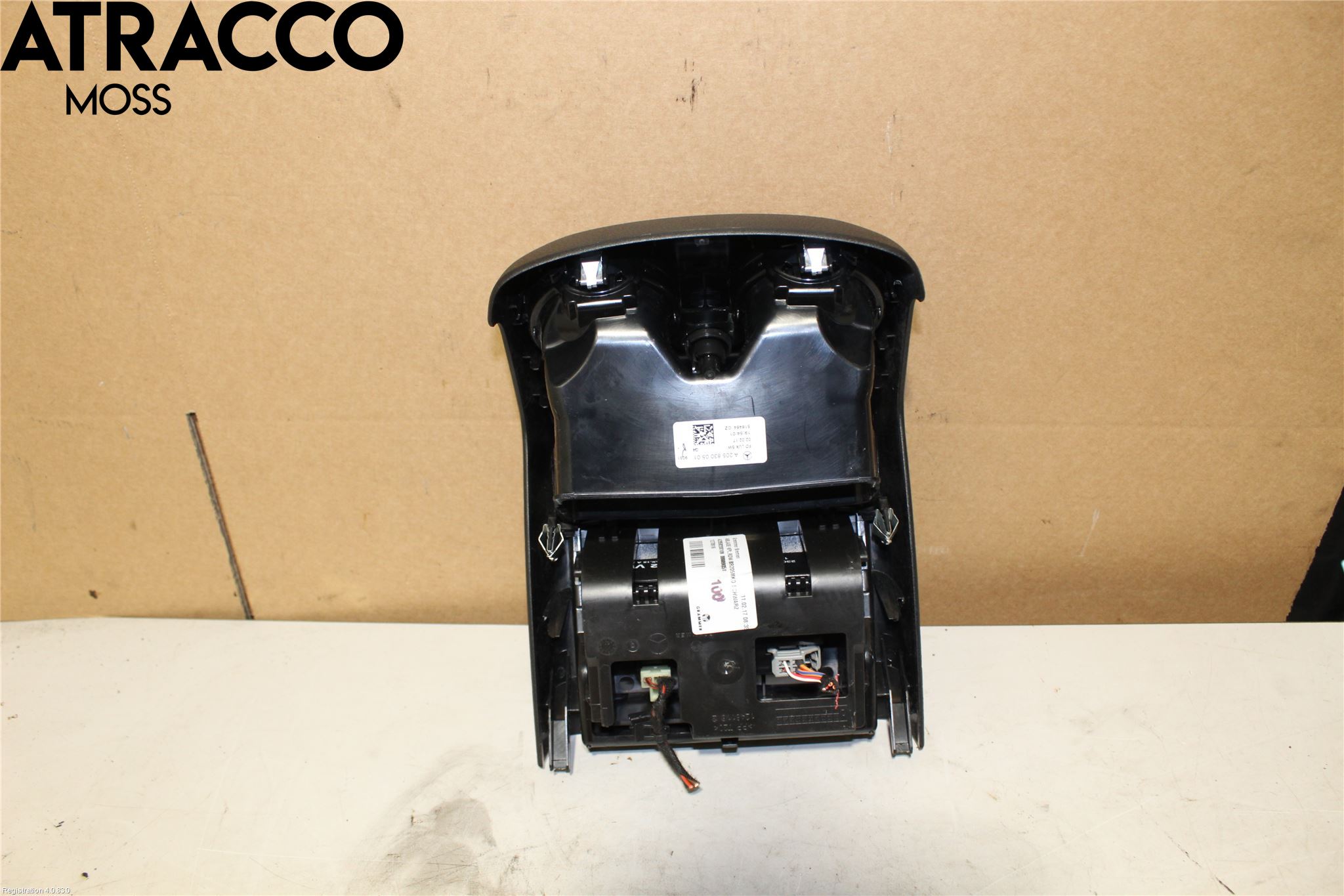 Mercedes-Benz MB C-KLASS (W205) 14-21 Innr Konsoll-Lomme