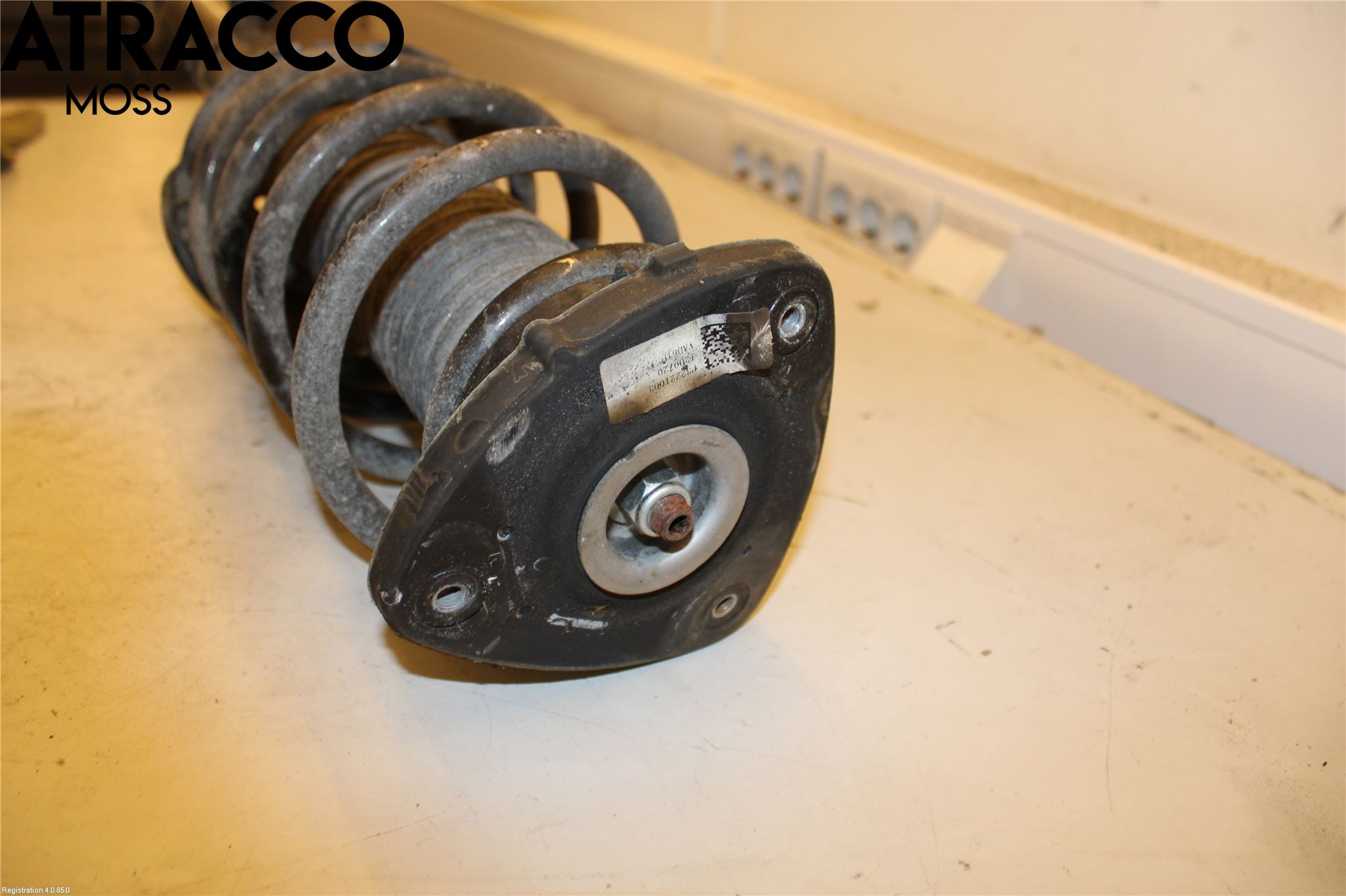 Volvo XC40/RECHARGE 18- Fjærbein Foran Venstre