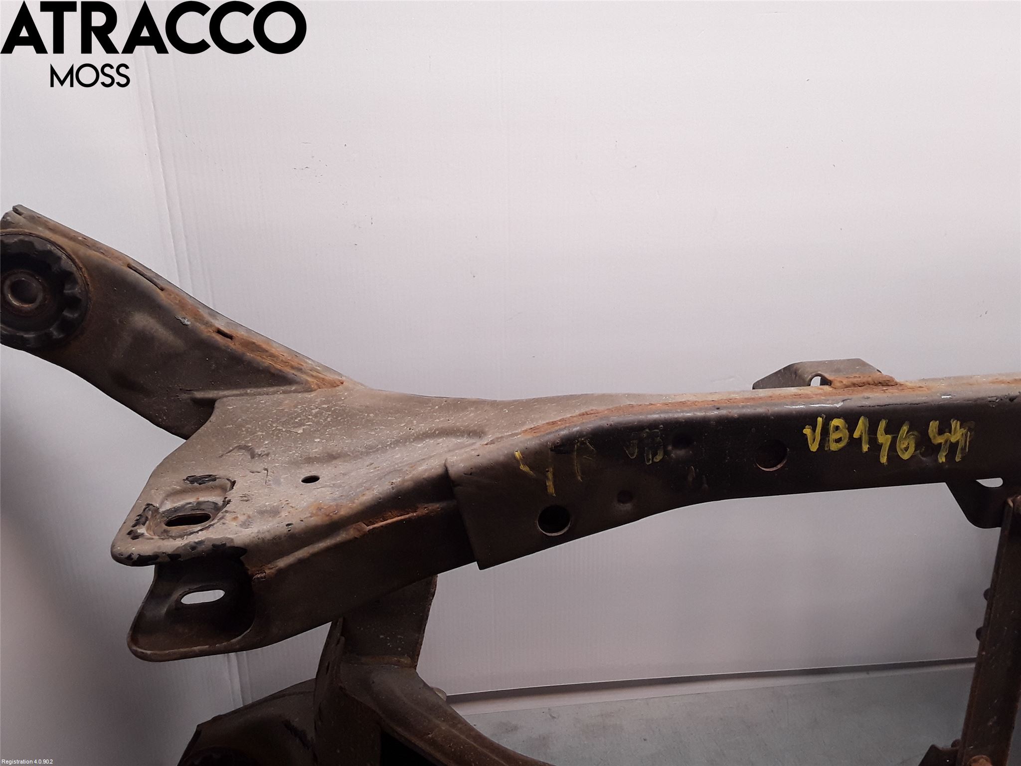 Mitsubishi OUTLANDER 13-21 Bakaksel Feste Travers-Ramme