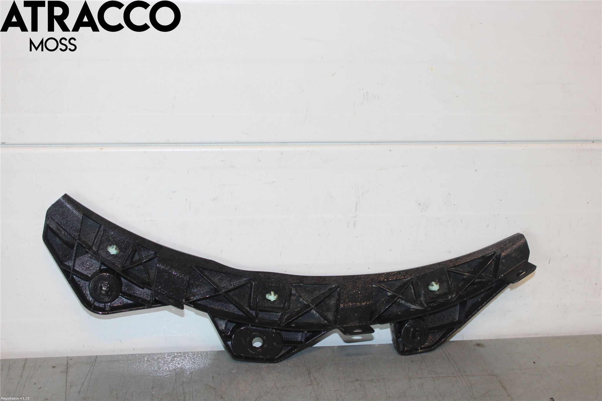 Mazda CX-3 Fenderfeste Foran Høy