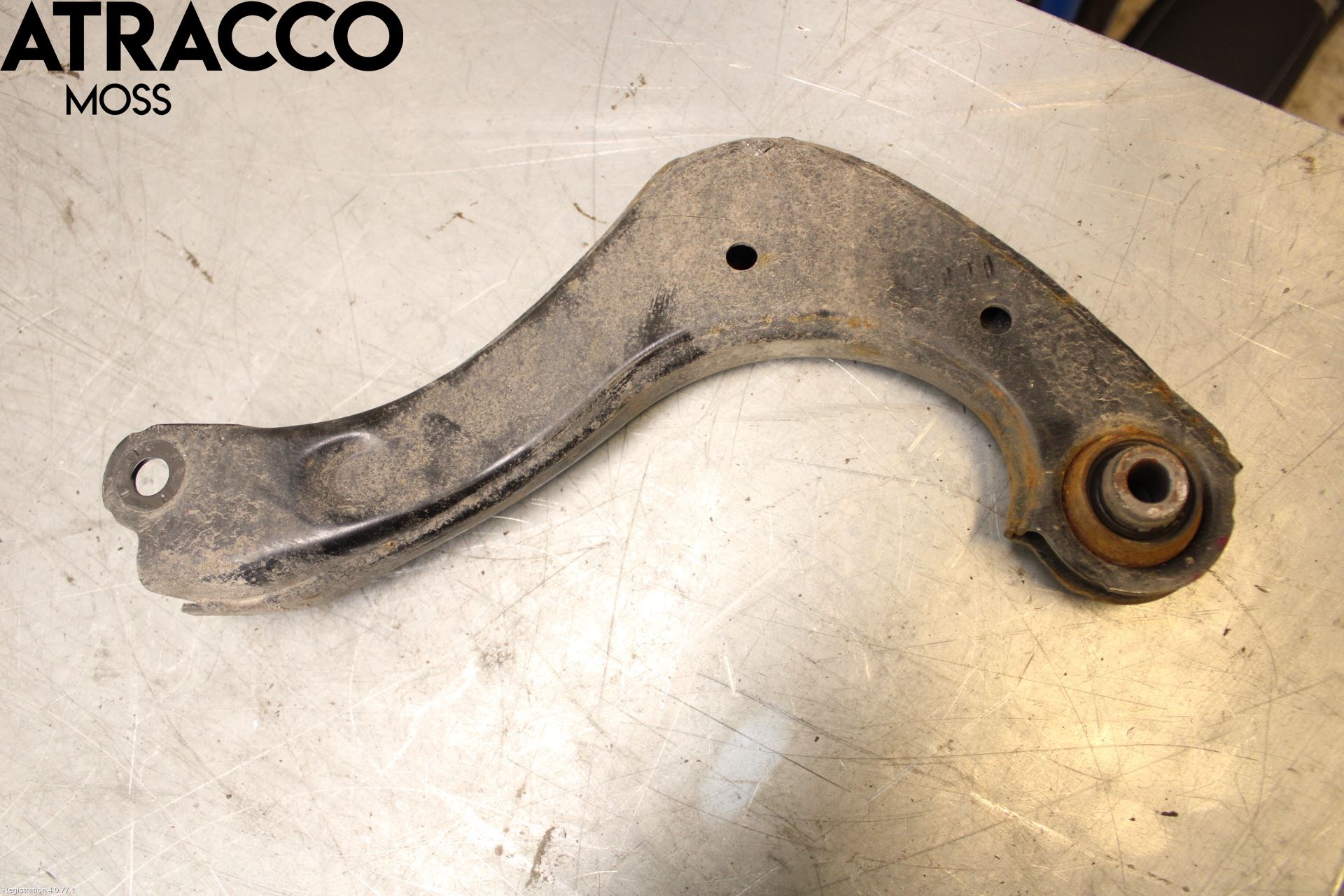 Toyota COROLLA 19- Bærearm Bak Høyre