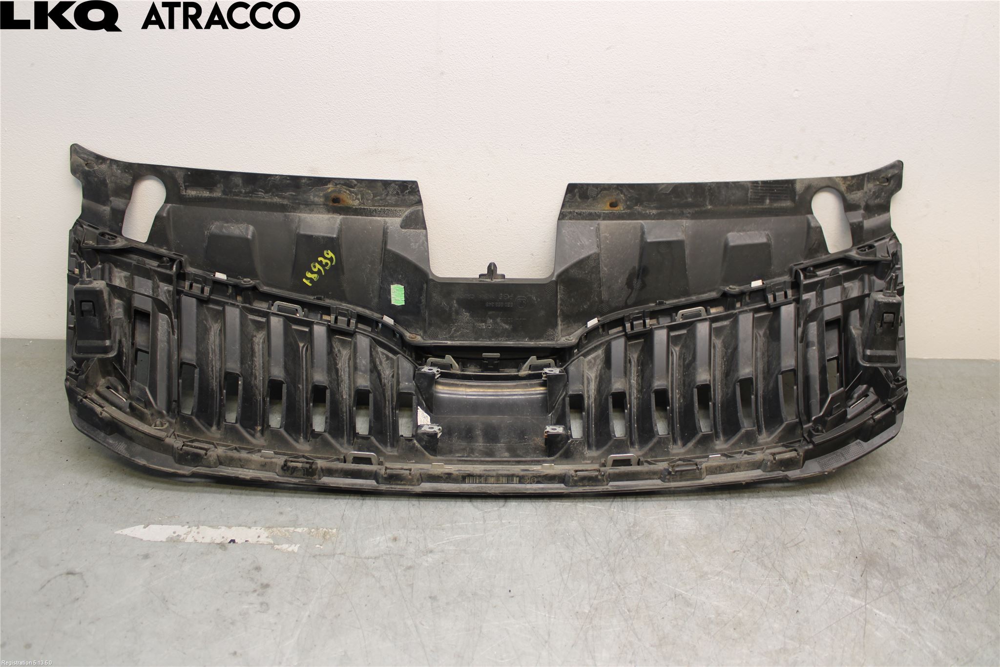 Skoda OCTAVIA (5E) 13-20 Grill Komplett