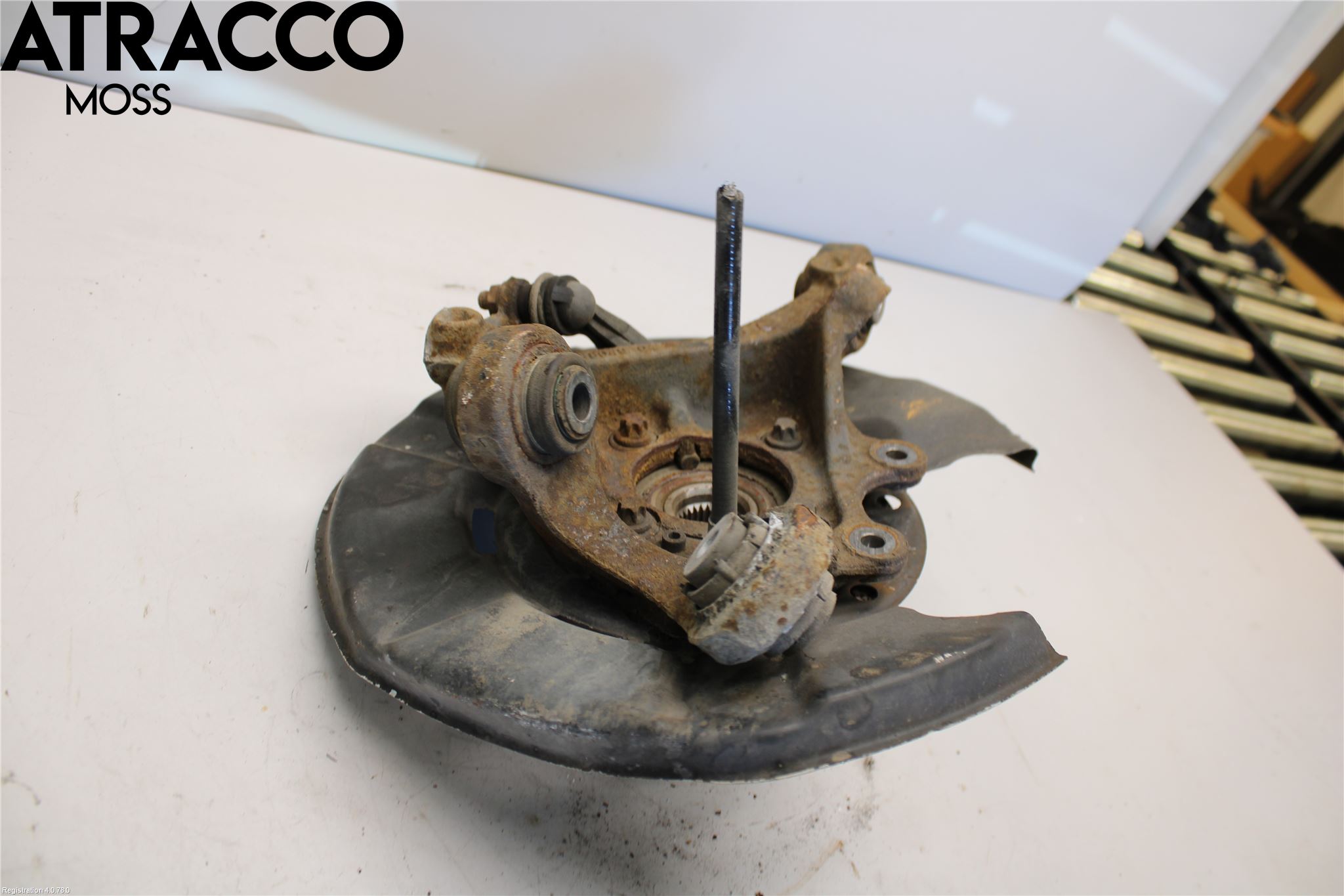 BMW X1 E84 10-15 Spindel Vb