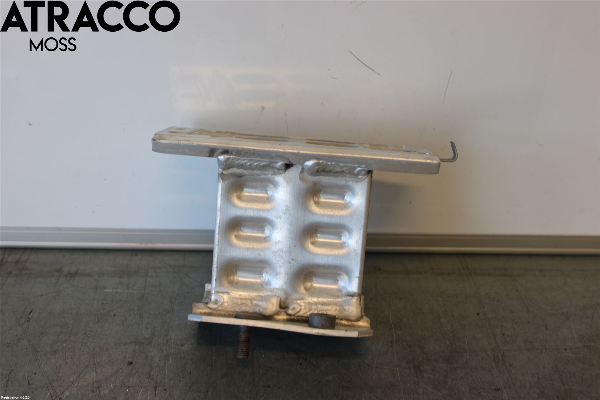 Lexus CT 200h Støtfanger Foran Feste