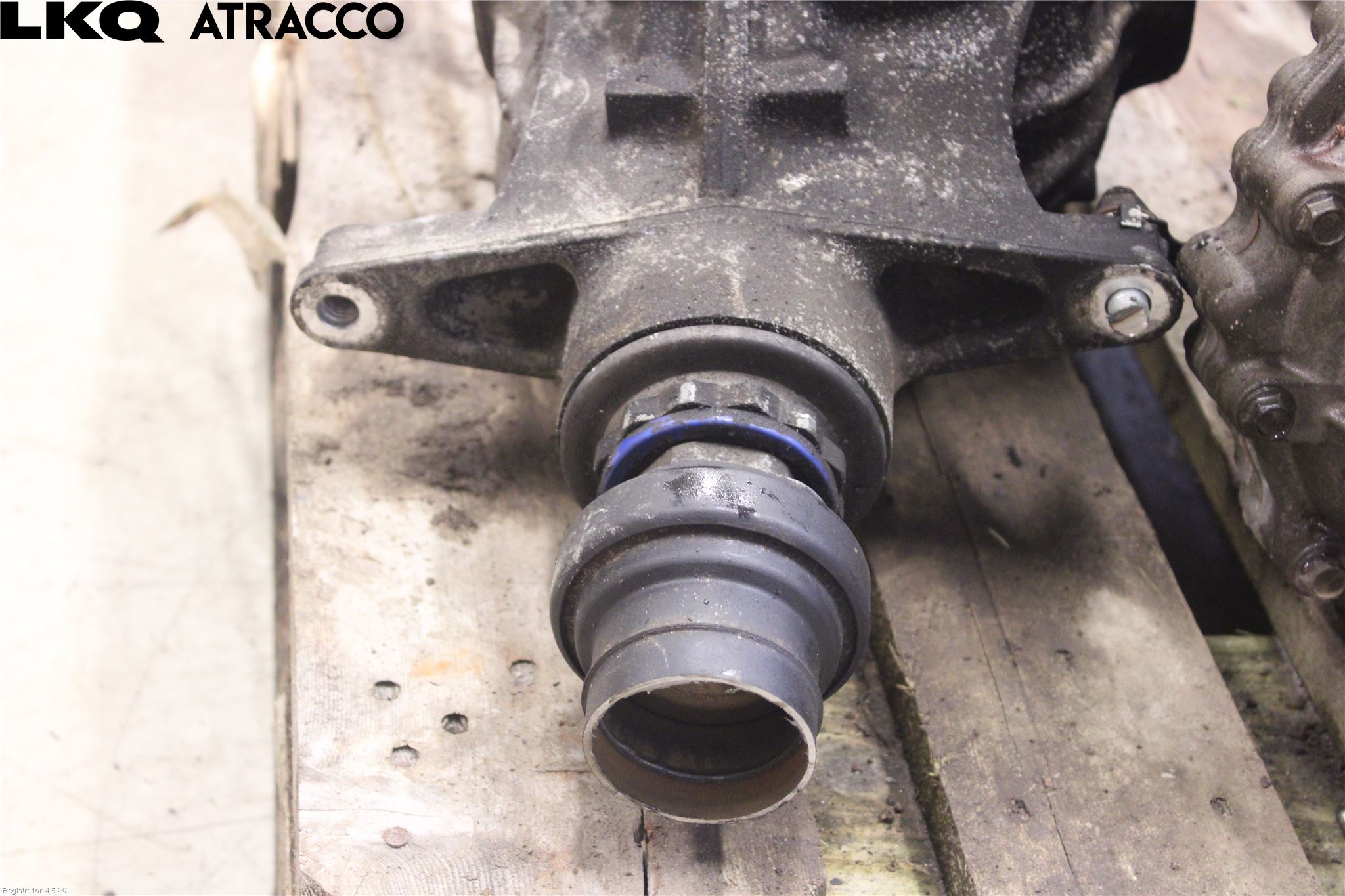 BMW 5 G30/G31/F90 17-23 Bakaksel Kardang Bak -Diff