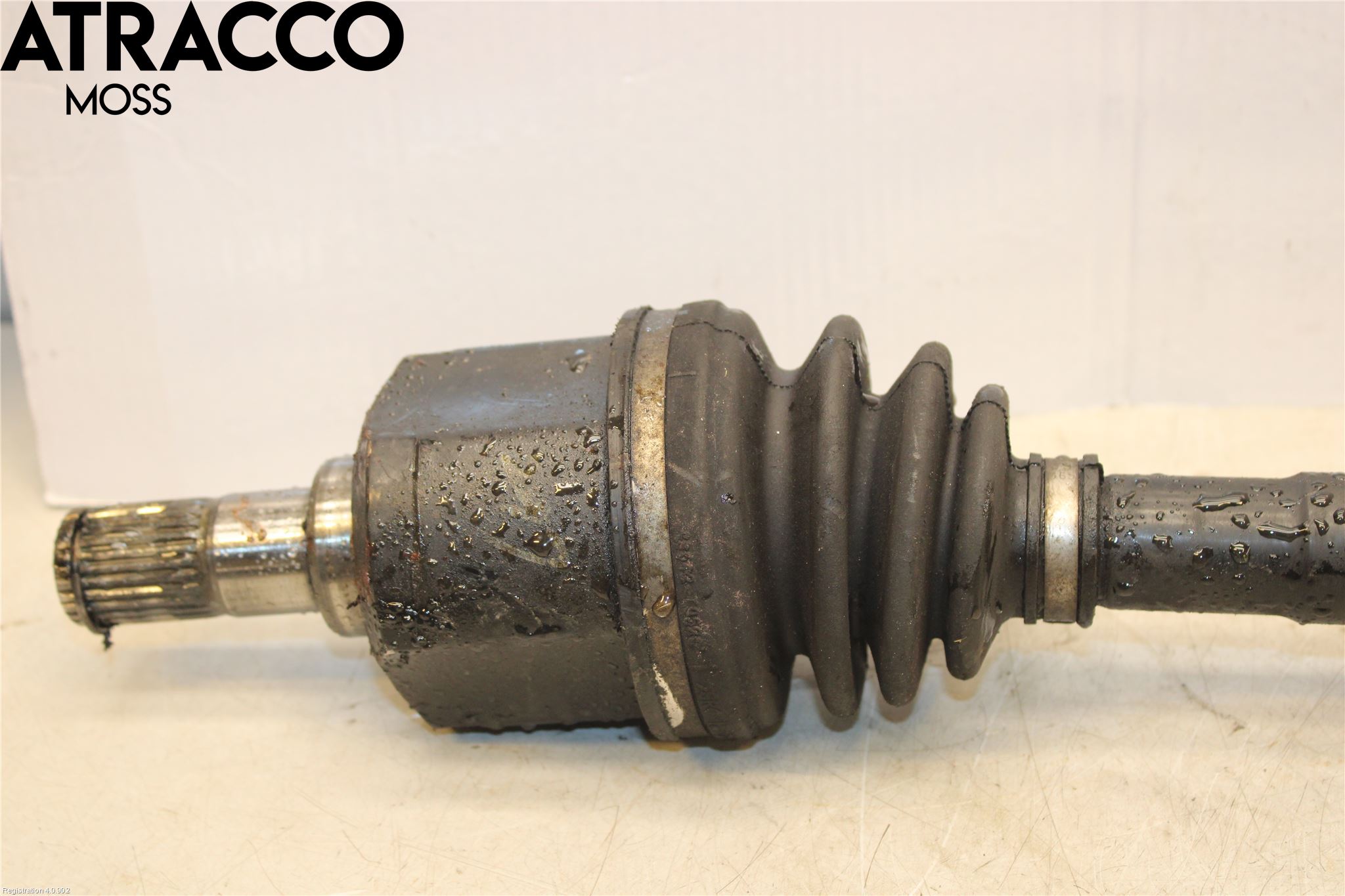 Hyundai i40 08-15 Drivaksel Foran Kompl Høyre