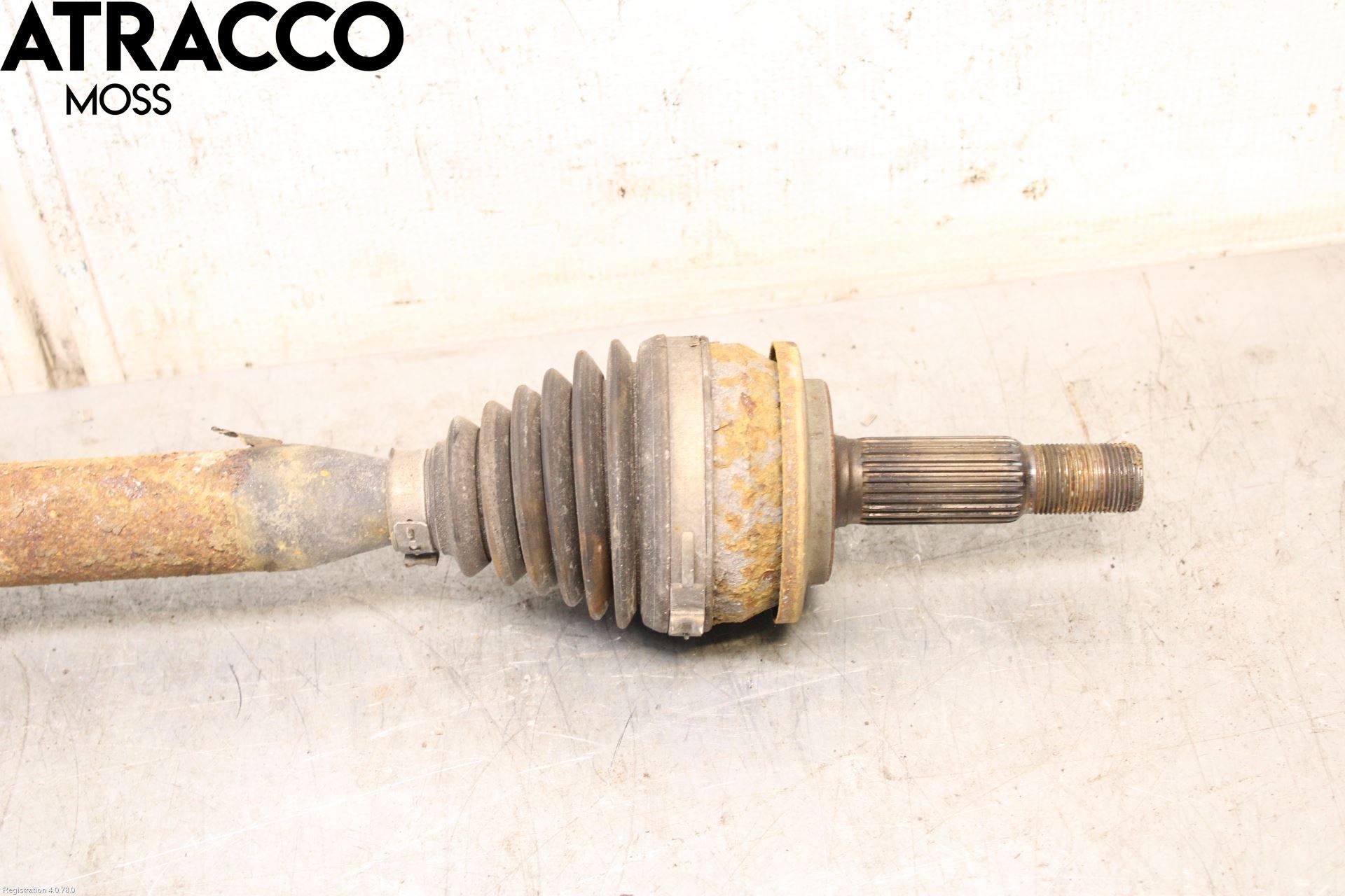 Toyota AURIS 10-12 Drivaksel Foran Kompl Høyre