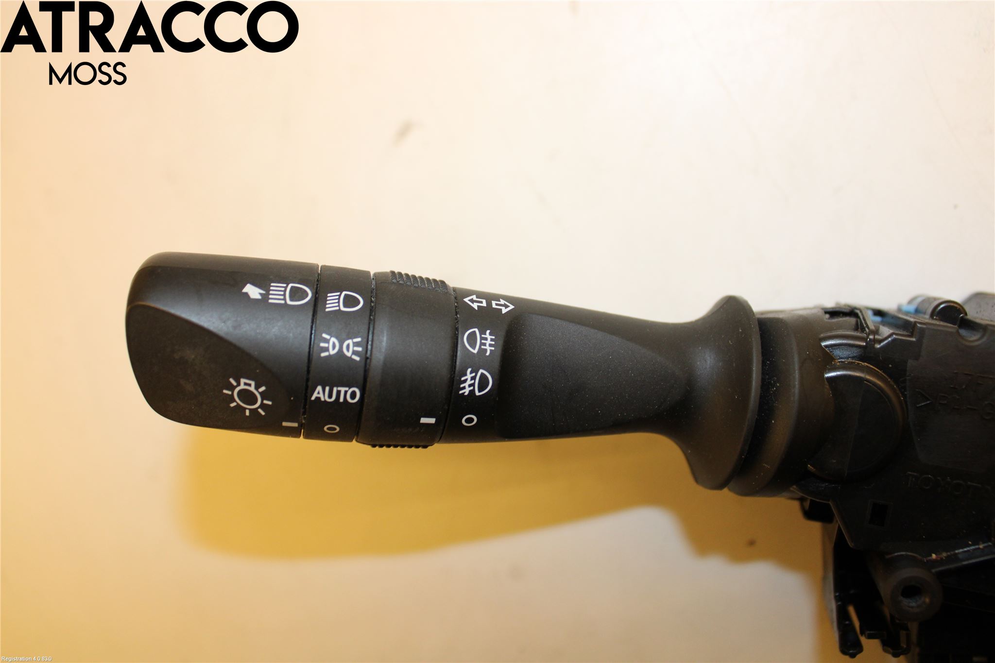 Toyota RAV4 13-18 Bryter Ratt Kombi H Og V