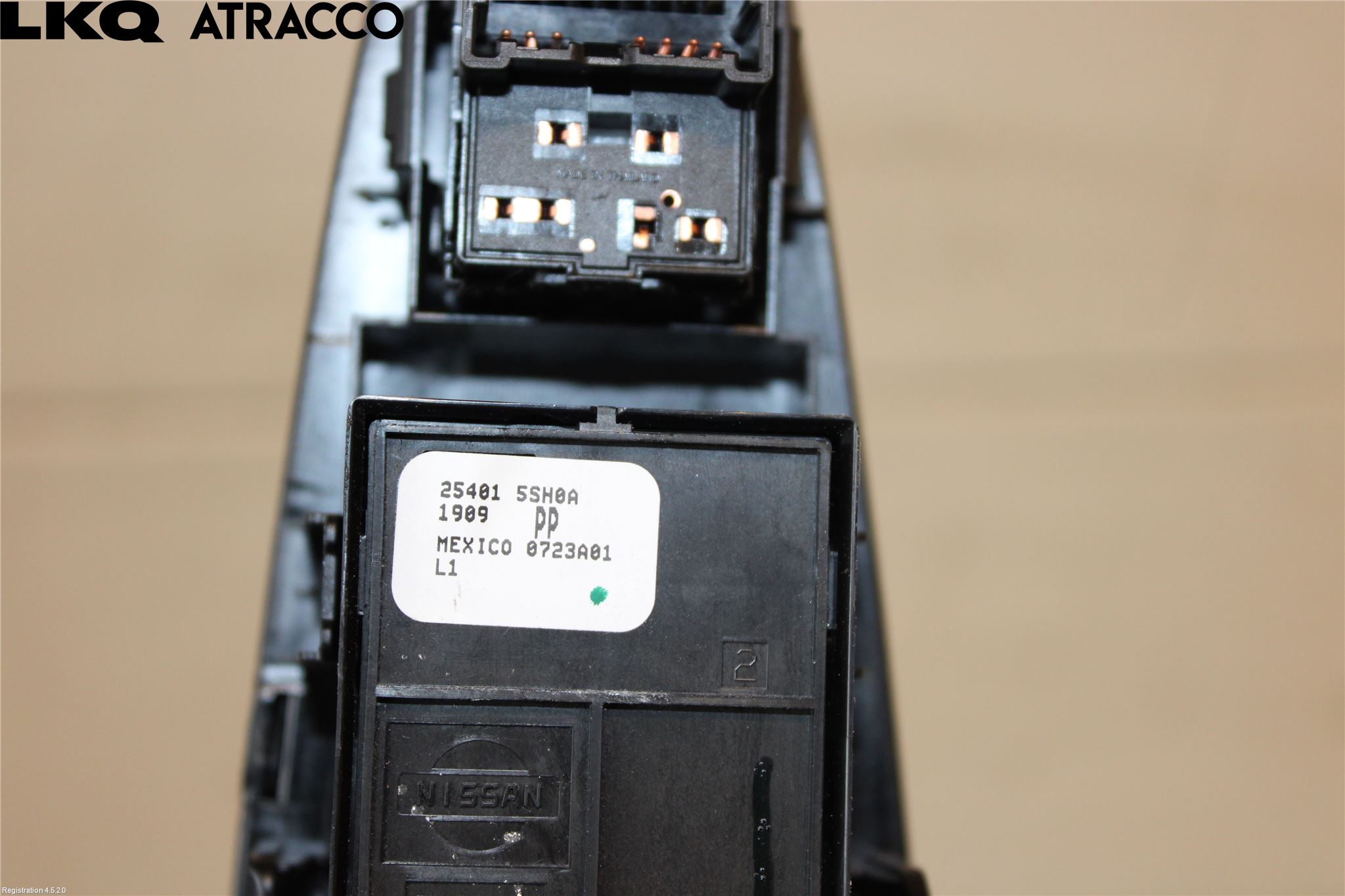 Nissan LEAF 18- Bryter Vindusheis