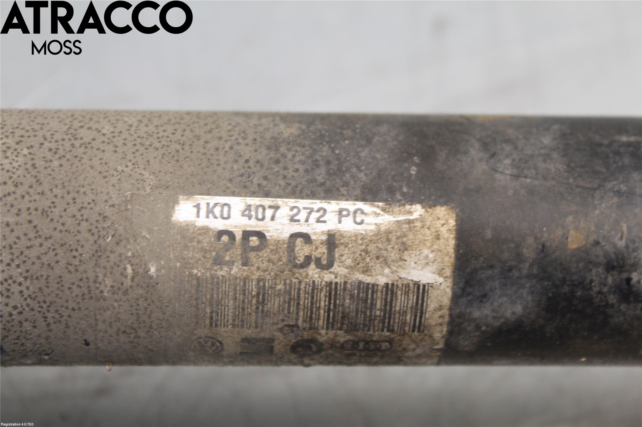 Volkswagen VW GOLF V 04-09 Drivaksel Foran Kompl Høyre