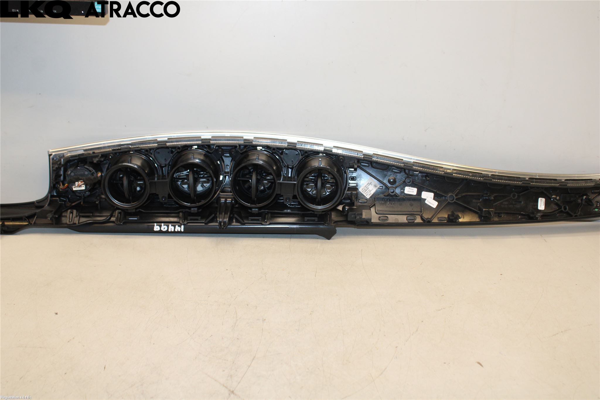 Mercedes-Benz MB E-KLASS (W213) 16-23 Dashbord Kanal - Dyse