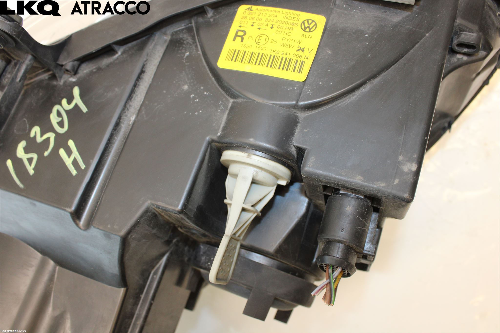 Volkswagen VW GOLF V 04-09 Frontlykt Høyre