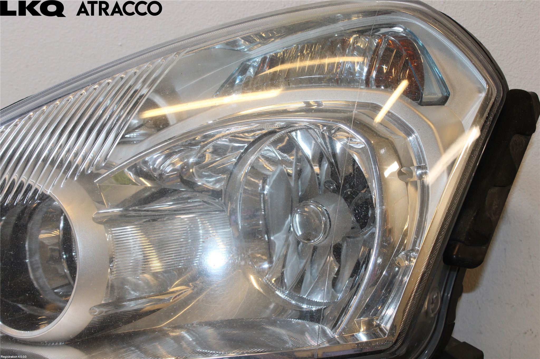 Nissan QASHQAI+2  08-10 Frontlykt Venstre