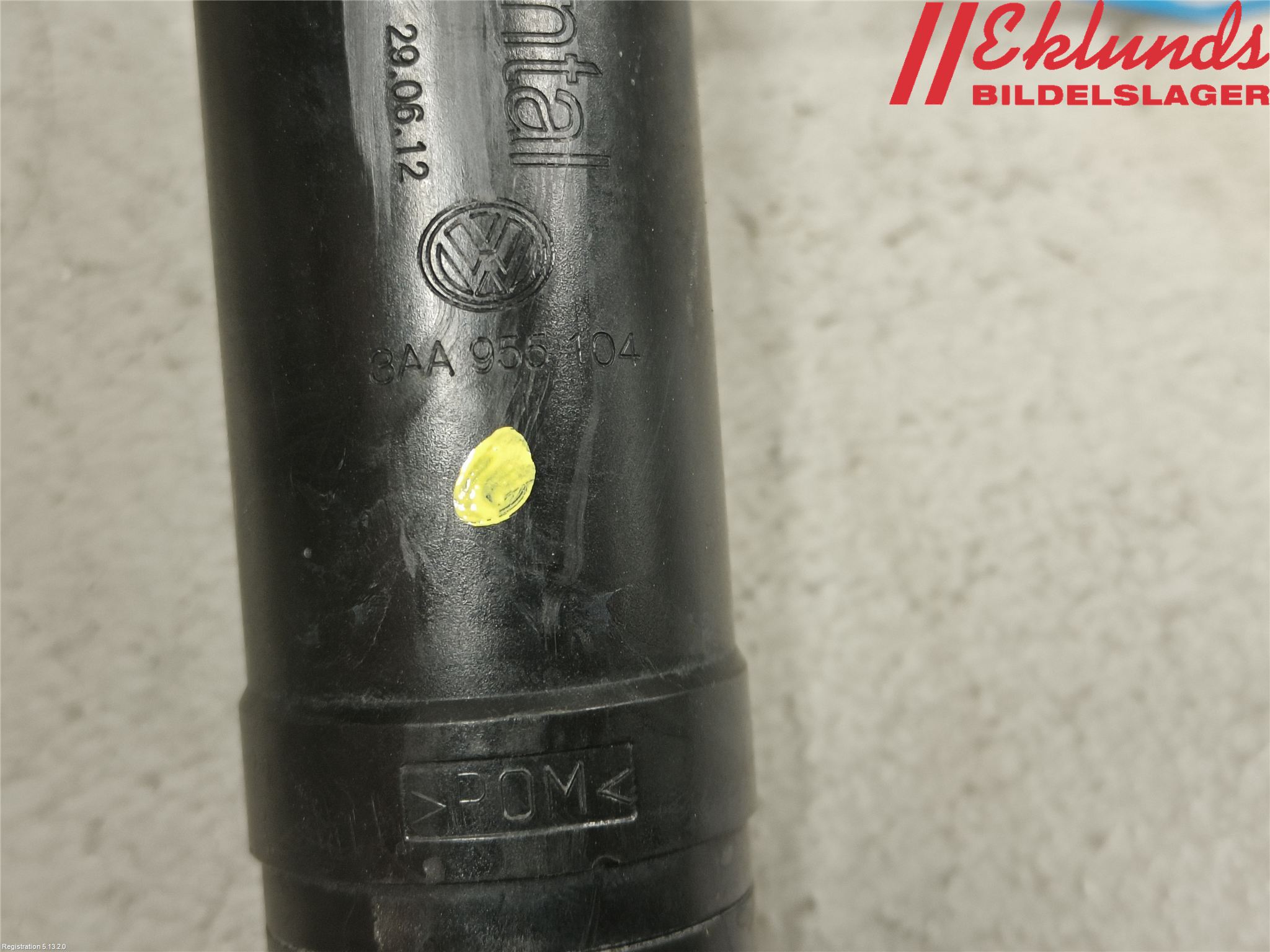 Volkswagen VW PASSAT 11-14 Spylerdyse Frontlykter
