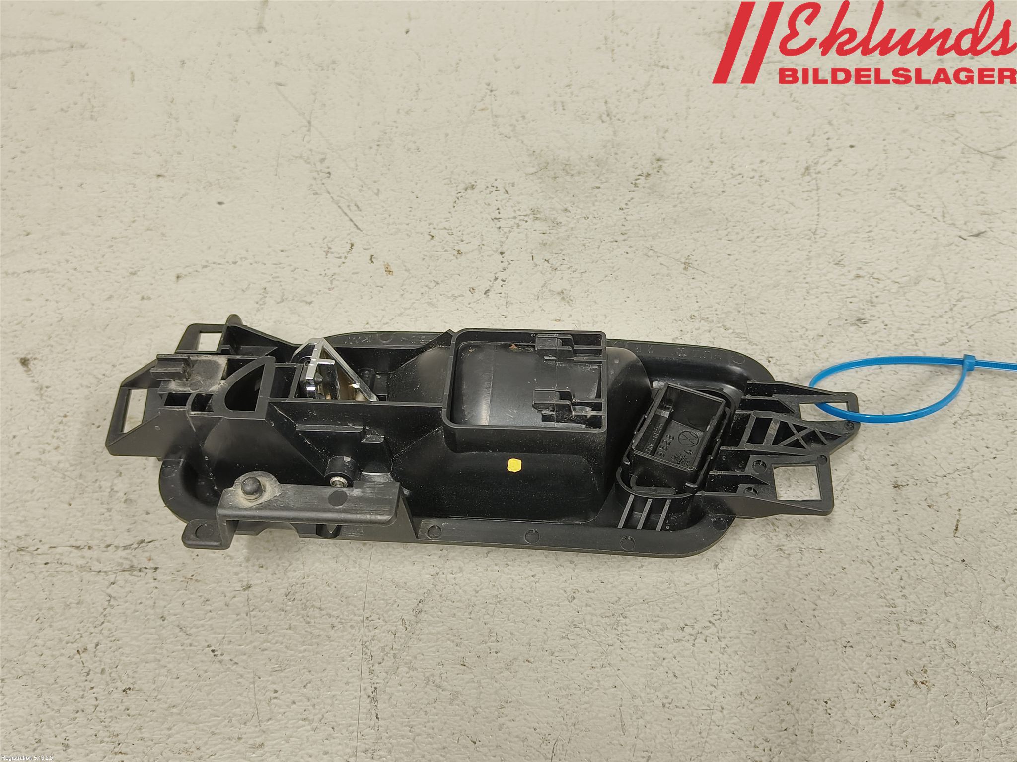 Volkswagen VW AMAROK 2H 10-22 Innr Dørhandtak H Indre