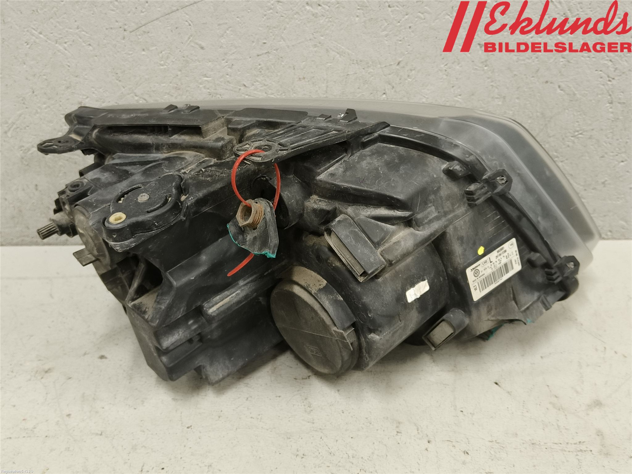 Volkswagen VW AMAROK 2H 10-22 Frontlykt Venstre