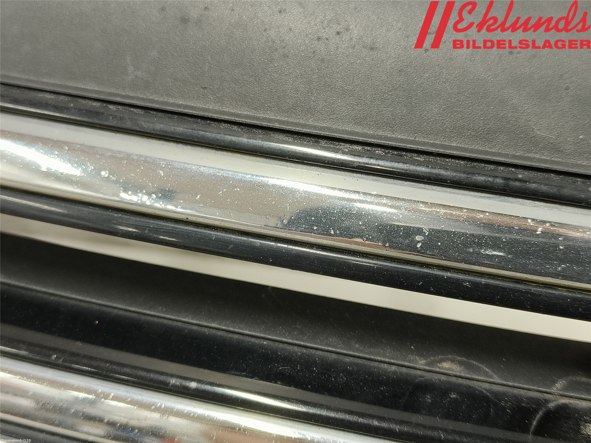 Volkswagen VW PASSAT 11-14 Grill Komplett