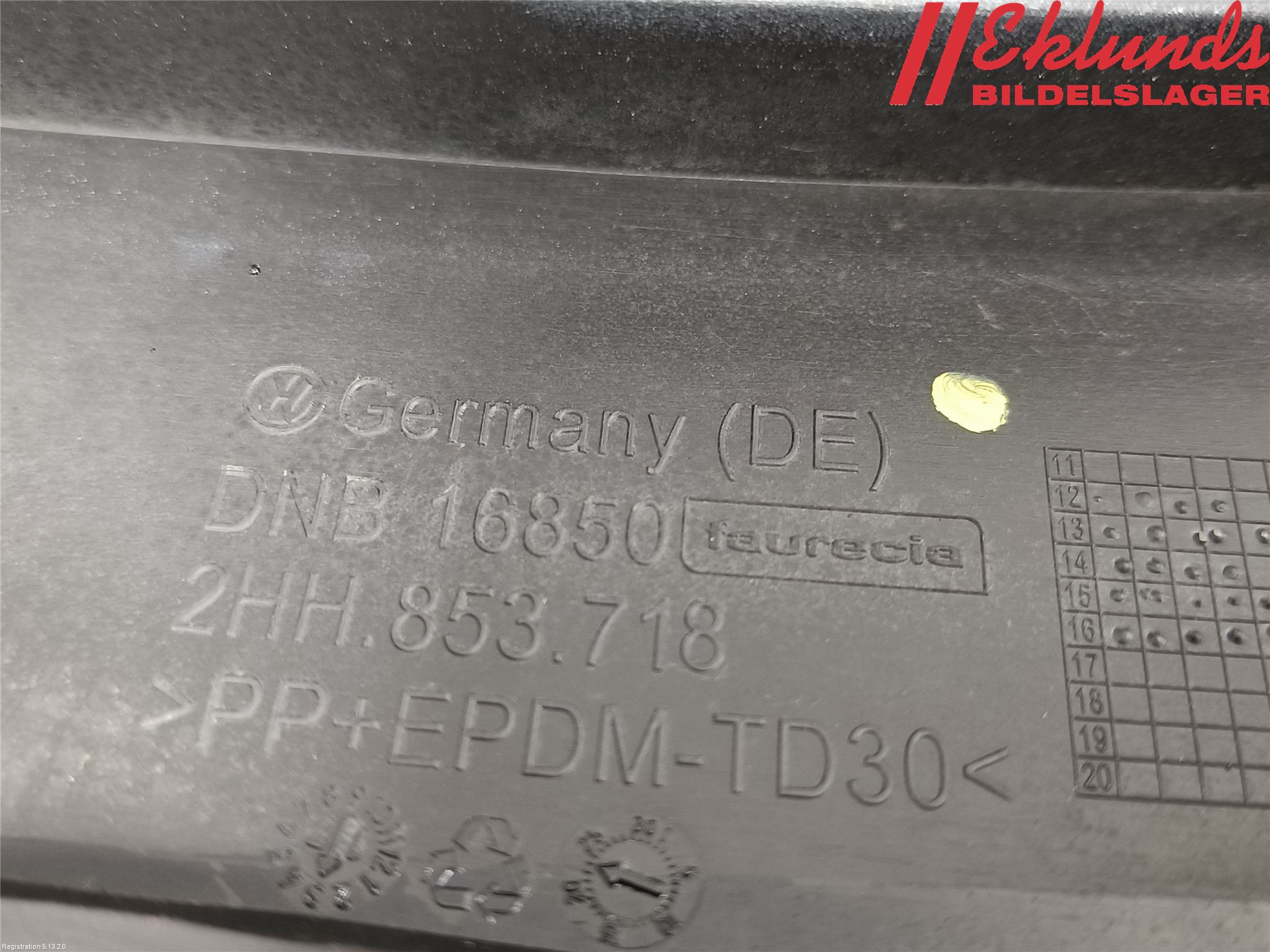 Volkswagen VW AMAROK 2H 10-22 Skjerm Bredder