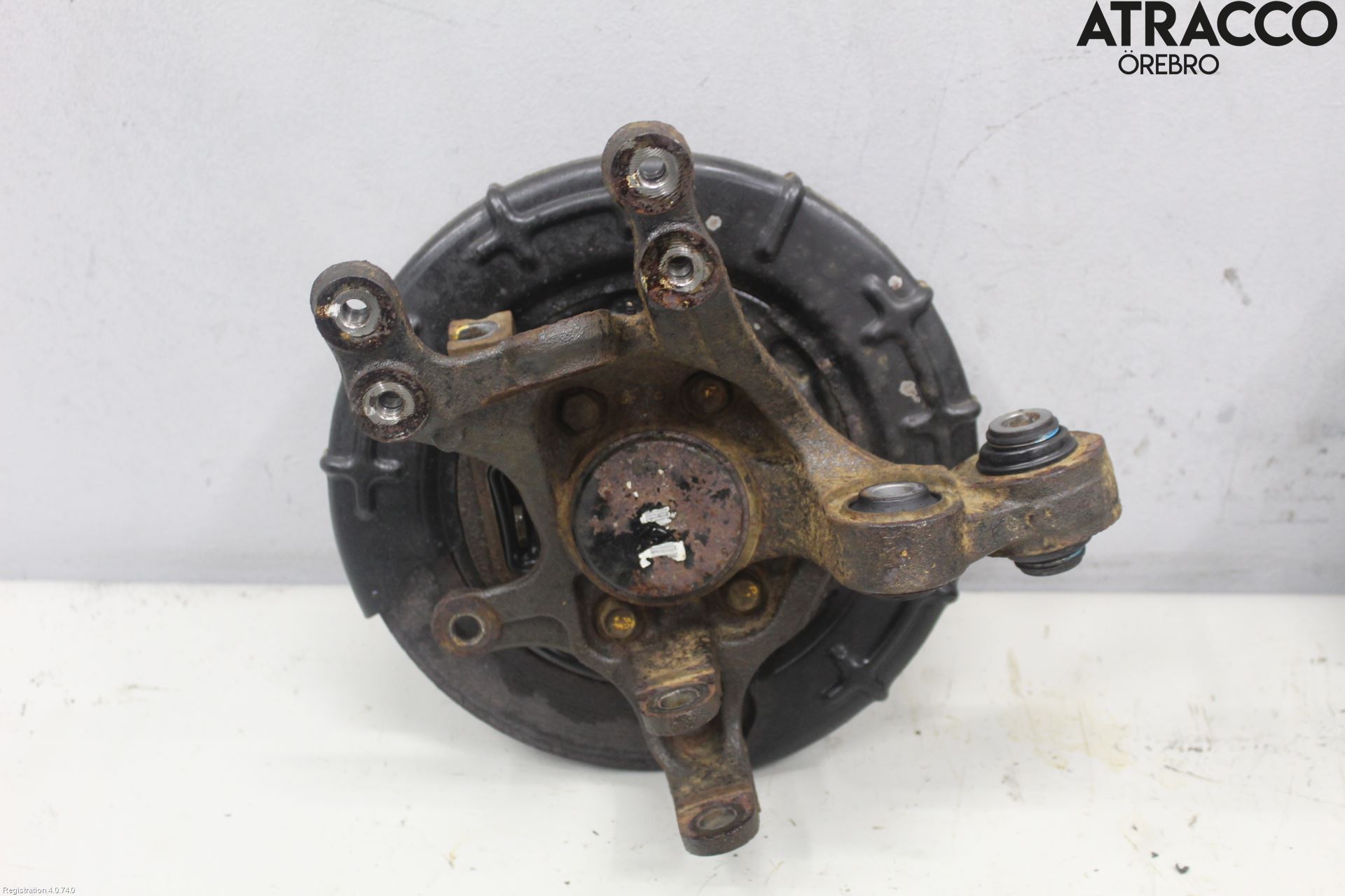 Kia SPORTAGE (SL) 11-15 Spindel Vb