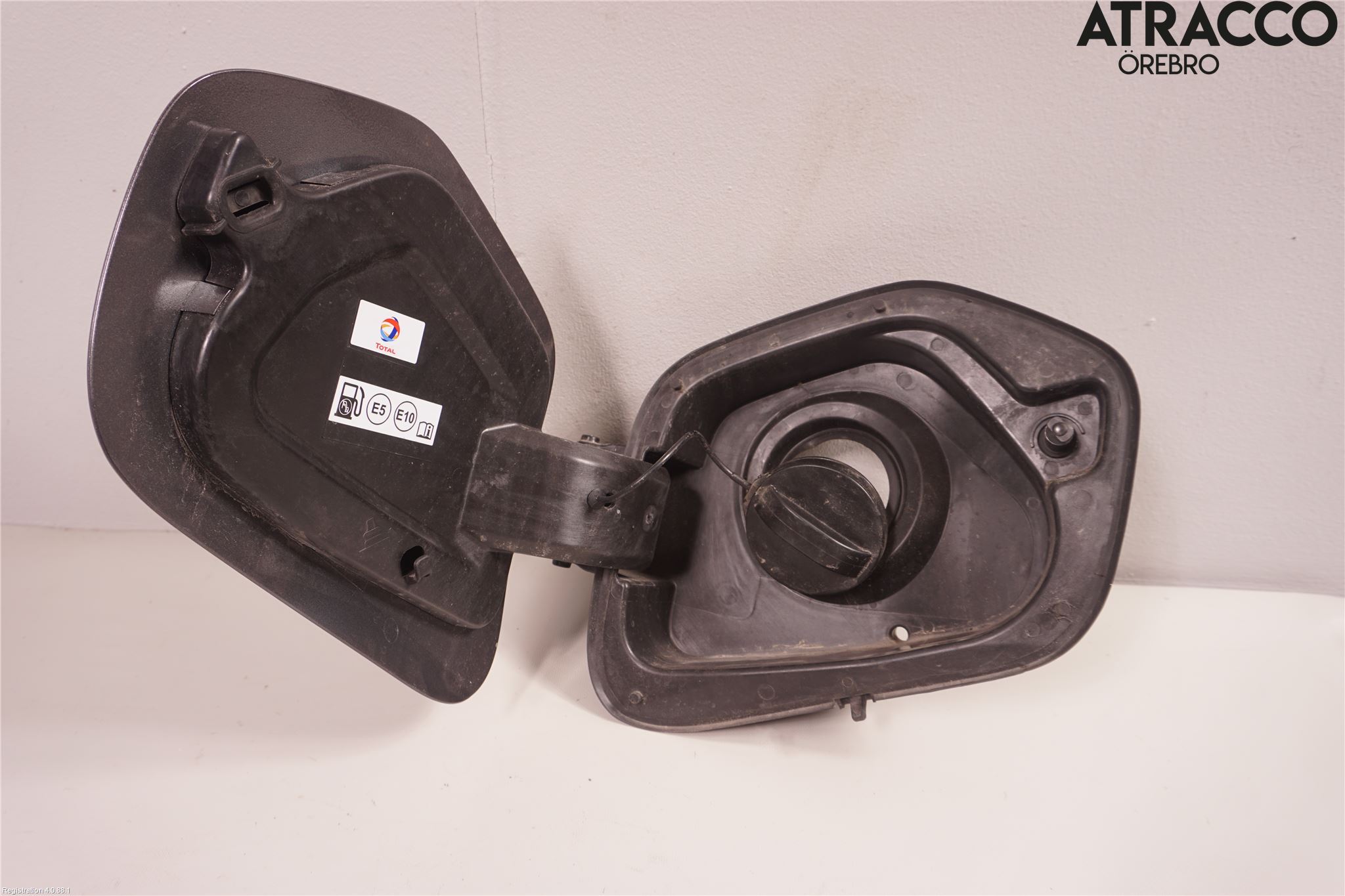 Peugeot 208/E-208 20- Drivstoff Tankluke