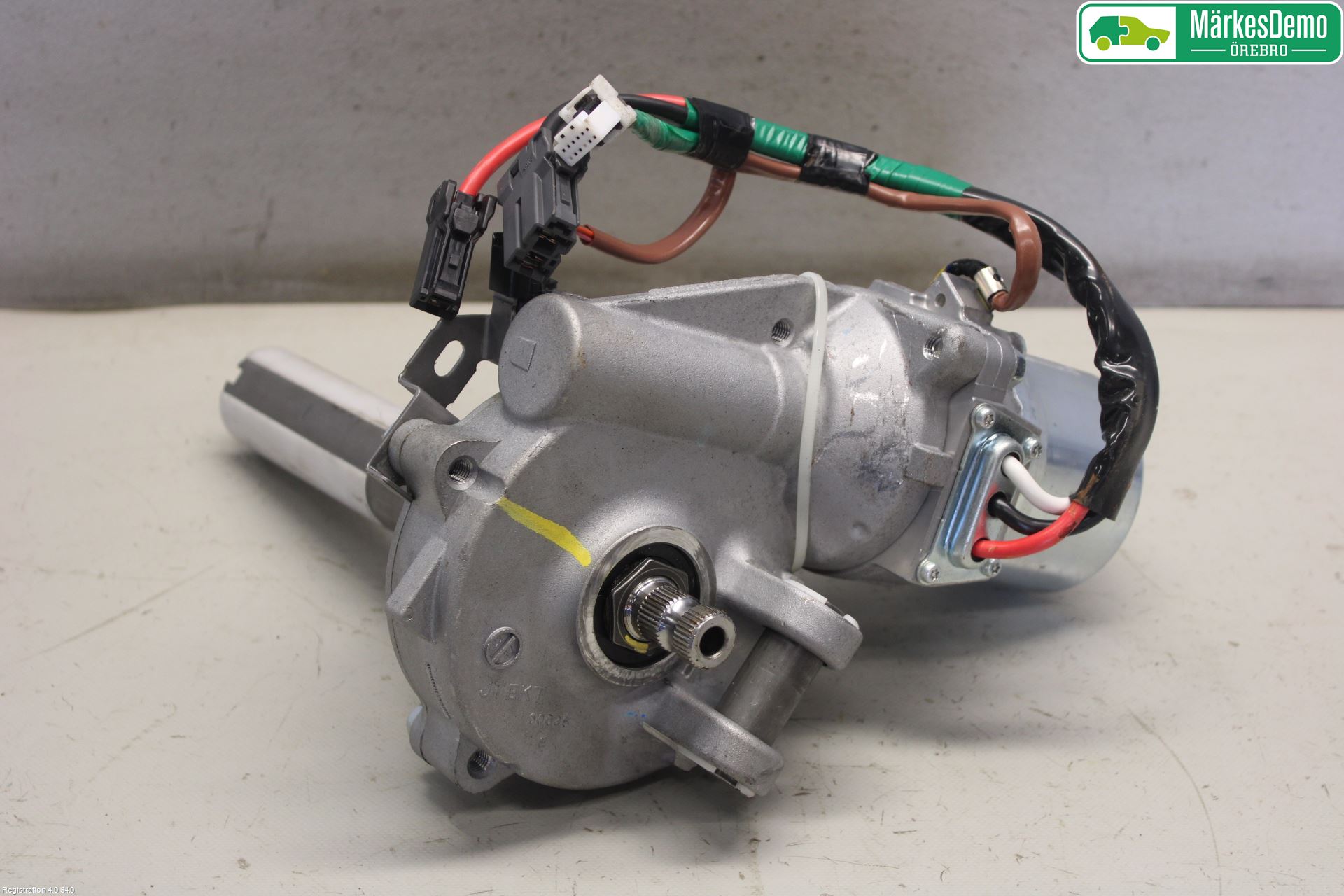 Mitsubishi OUTLANDER 13-21 Rattakselaggregat Justerbart