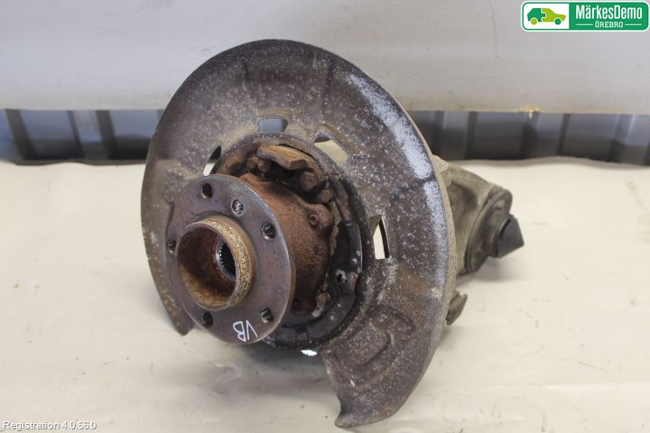 BMW X5 E70 07-13 Spindel Vb