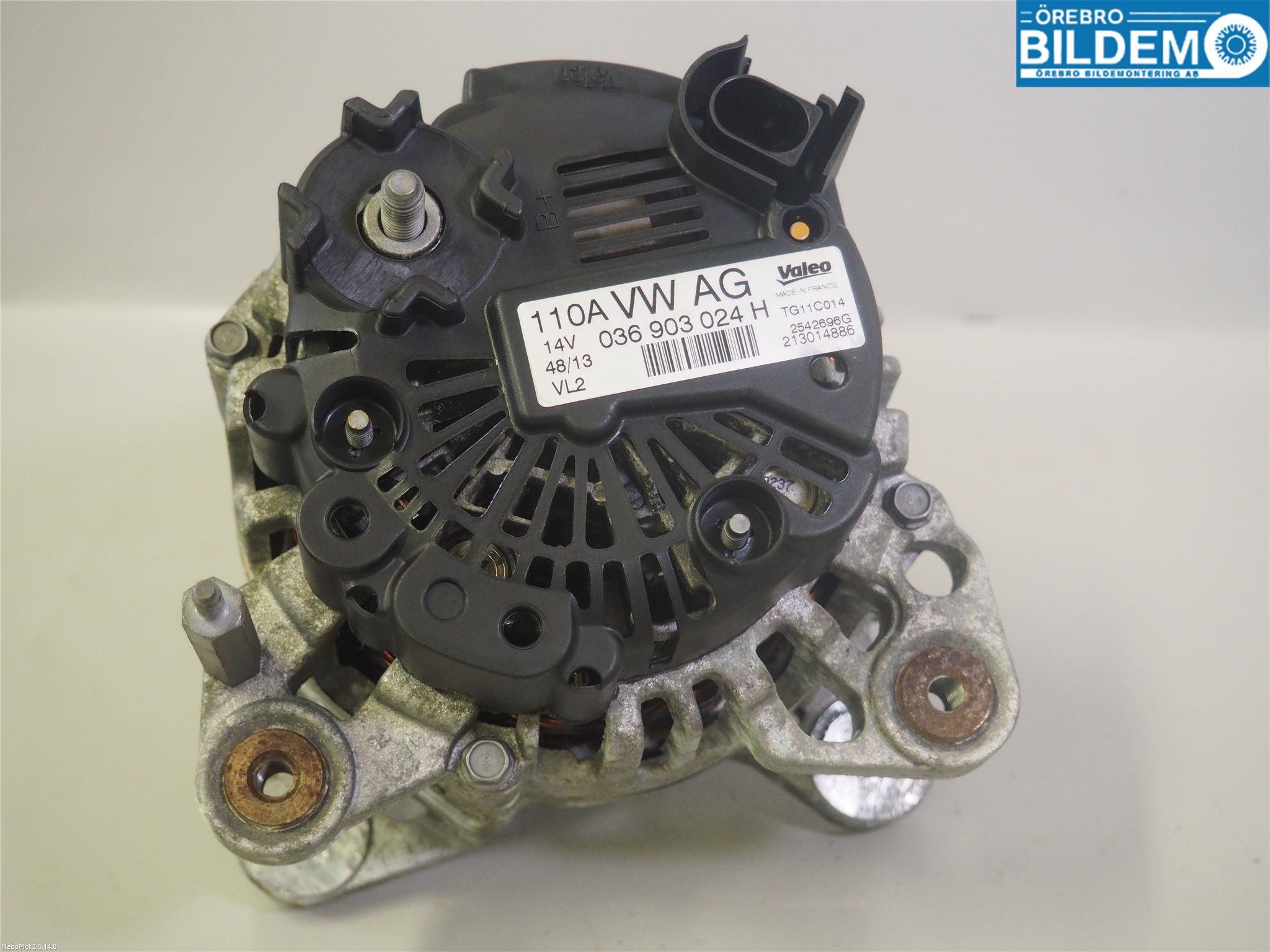 Volkswagen VW POLO 10-17 Dynamo