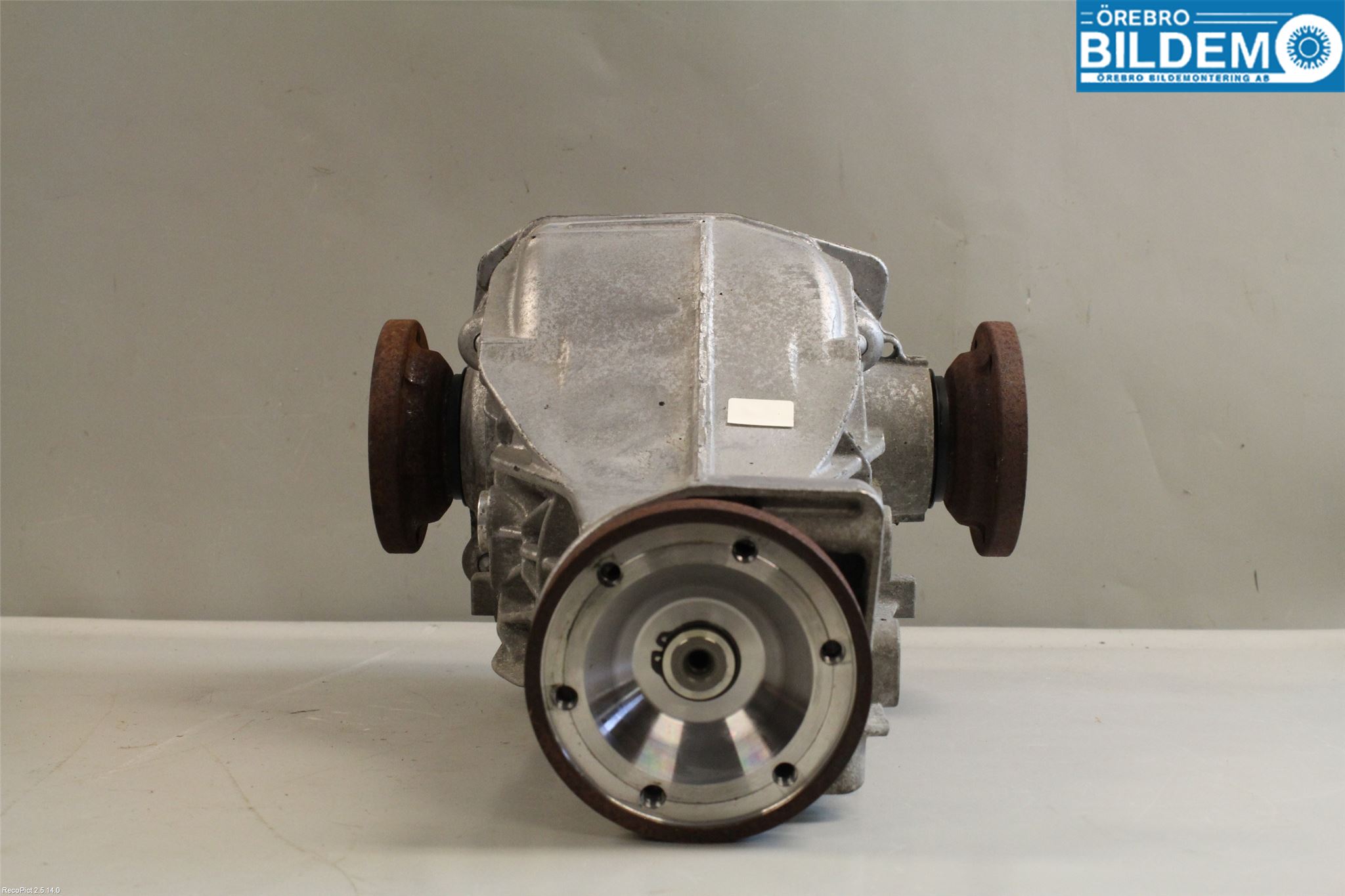 Audi A6 ALLROAD 12-18 Bakaksel Kardang Bak -Diff