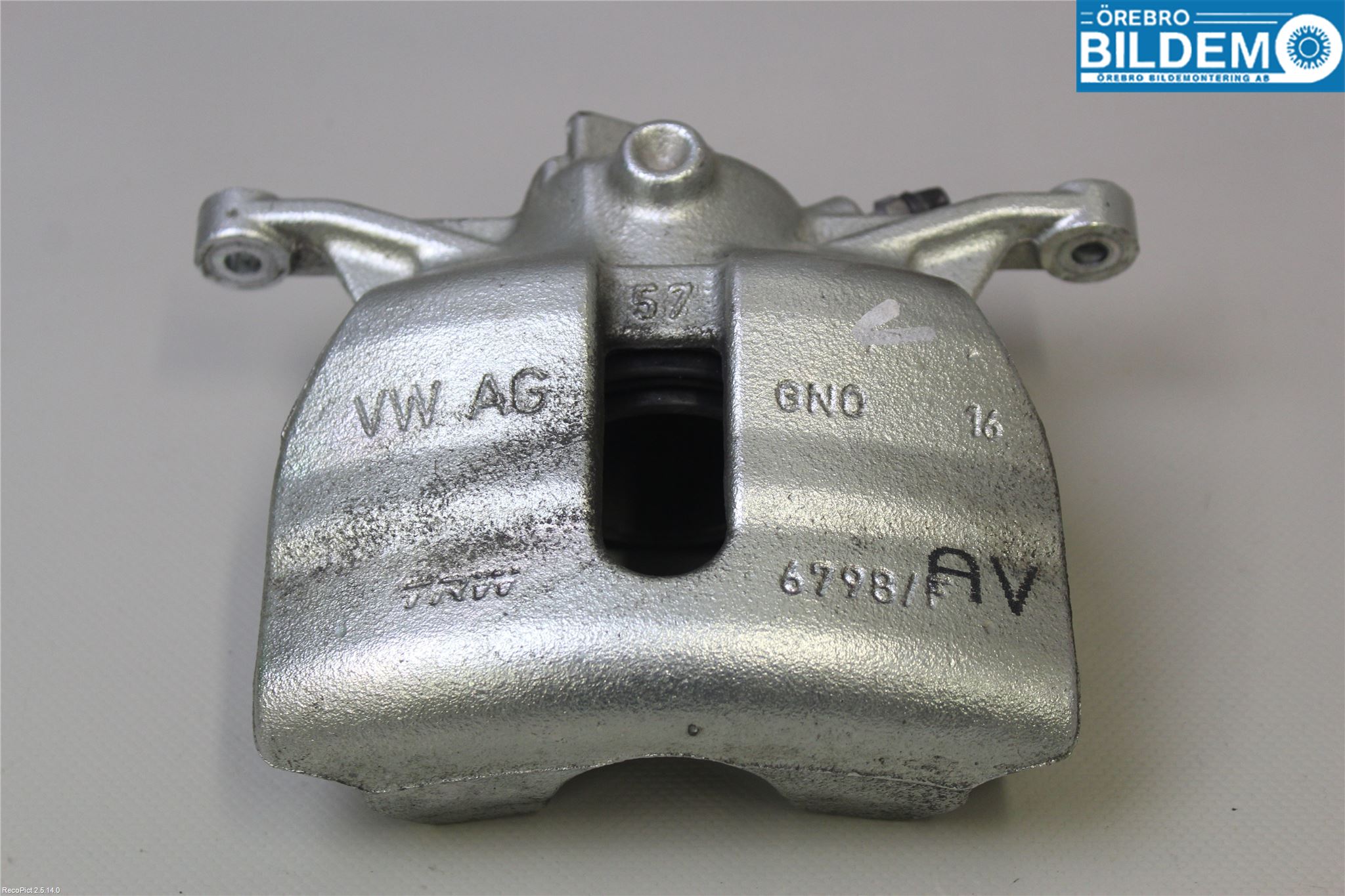 Volkswagen VW PASSAT 15-19 Bremsecaliper Foran Venstre