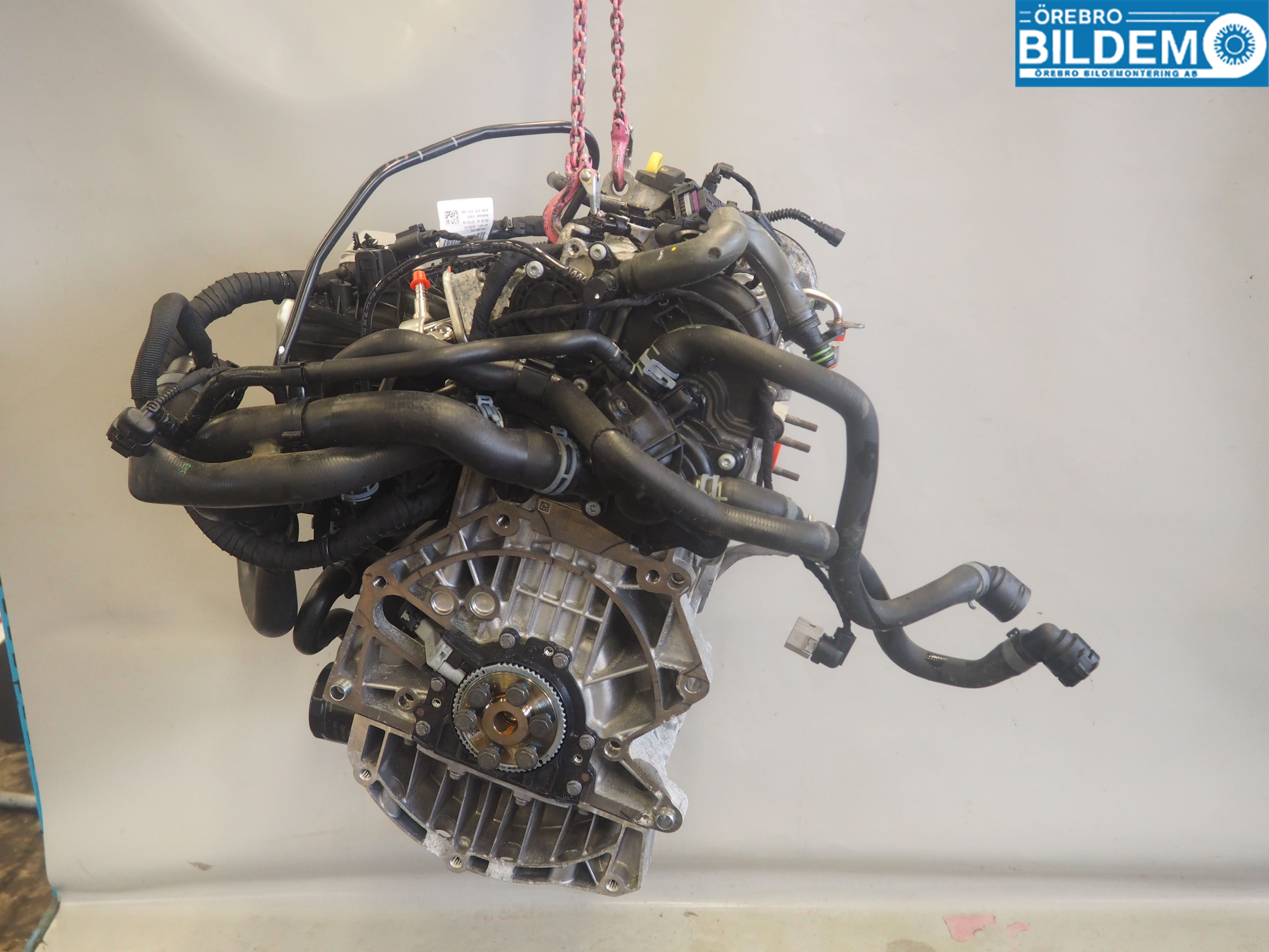 Volkswagen VW GOLF SPORTSVAN 15-20 Motor Bensin