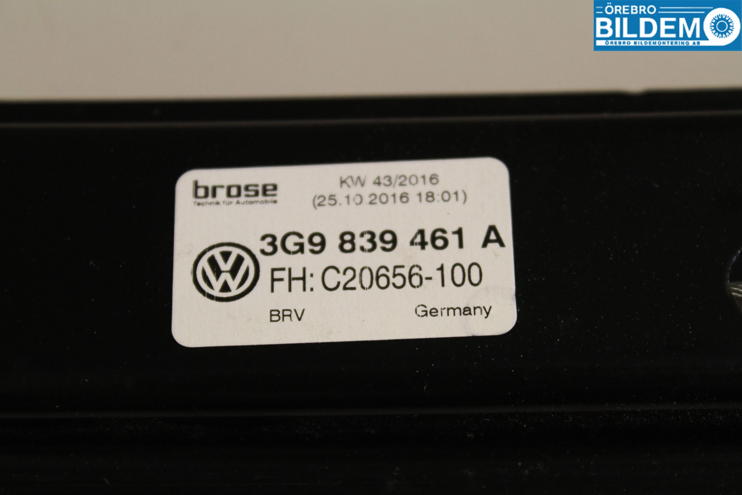 Volkswagen VW PASSAT 15-19 Vindusheis