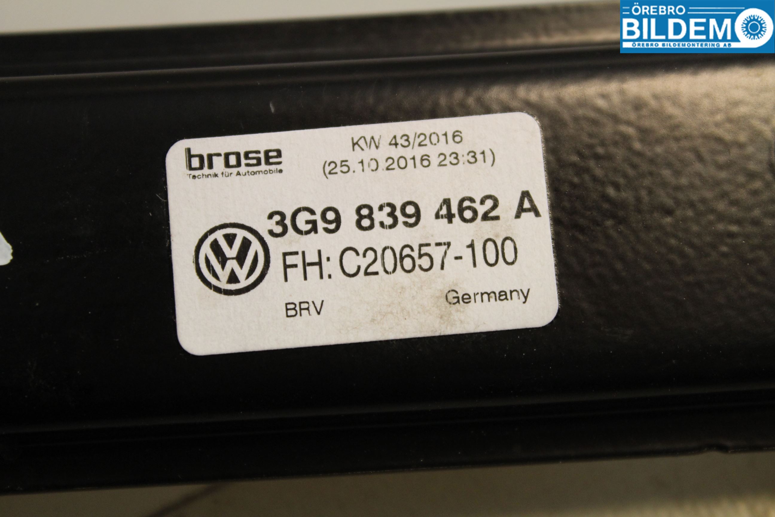 Volkswagen VW PASSAT 15-19 Vindusheis