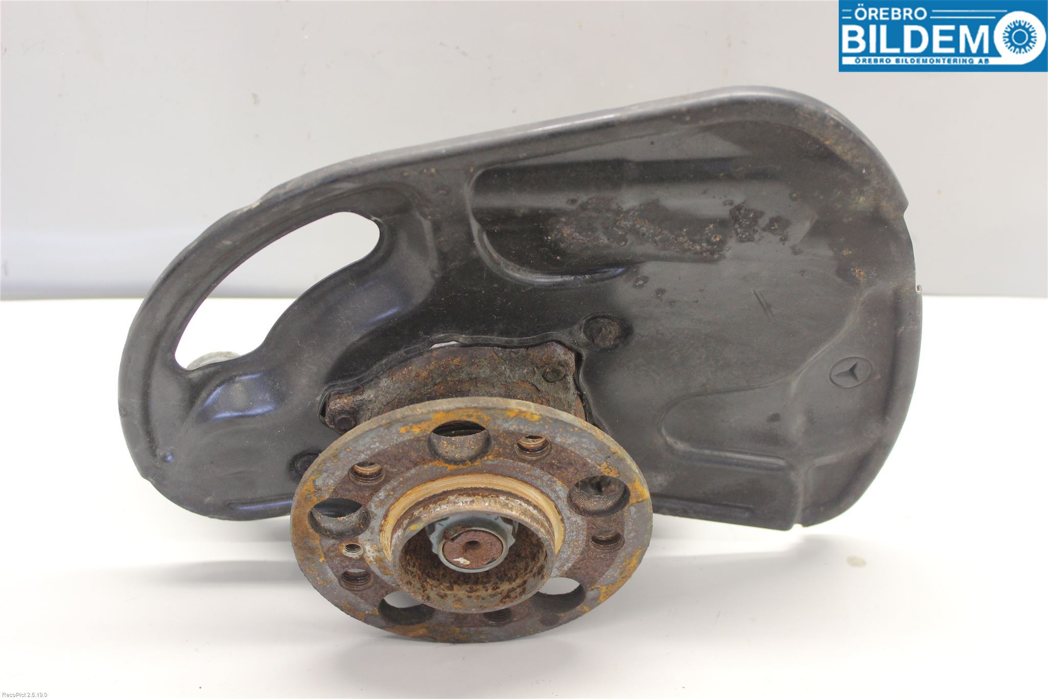 Mercedes-Benz MB C-KLASS (W204) 07-15 Spindel Hf