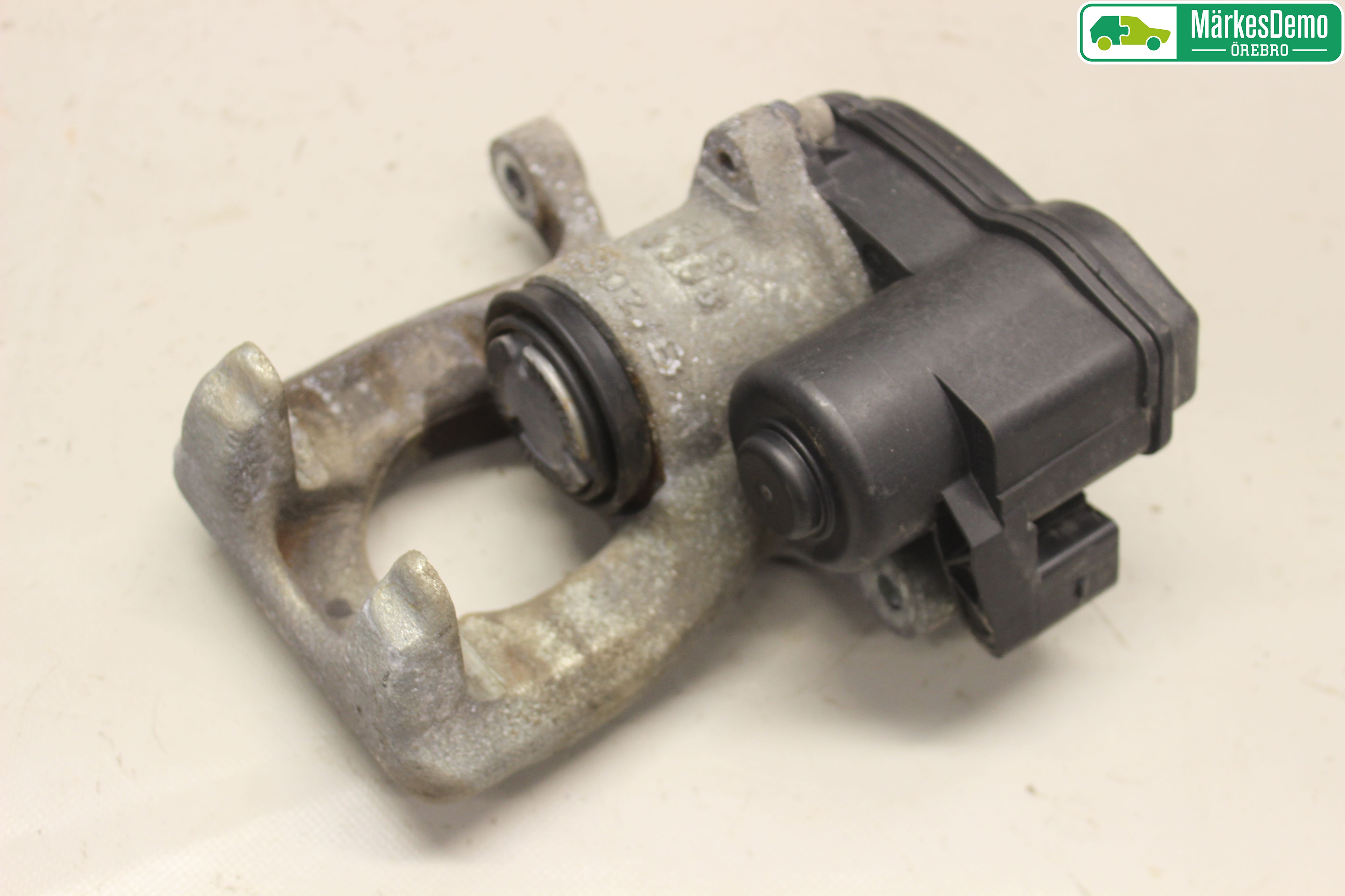 Nissan QASHQAI 14-17 Bremsecaliper Bak Venstre