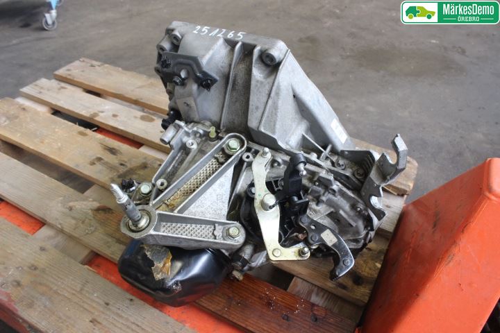 Nissan JUKE 10-14 Gearkasse 5 Trinn