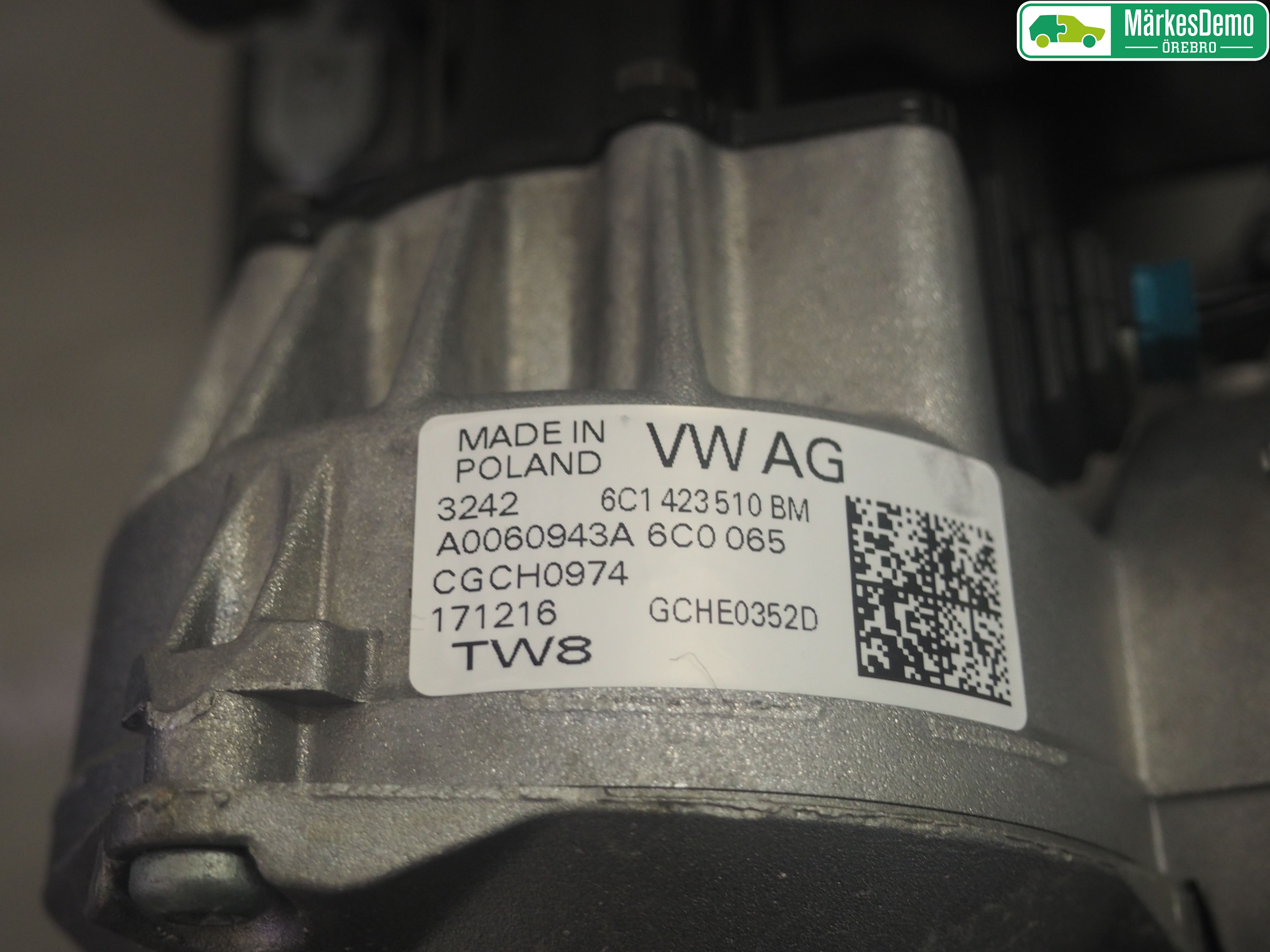 Skoda RAPID Rattakselaggregat Innebygd Servo