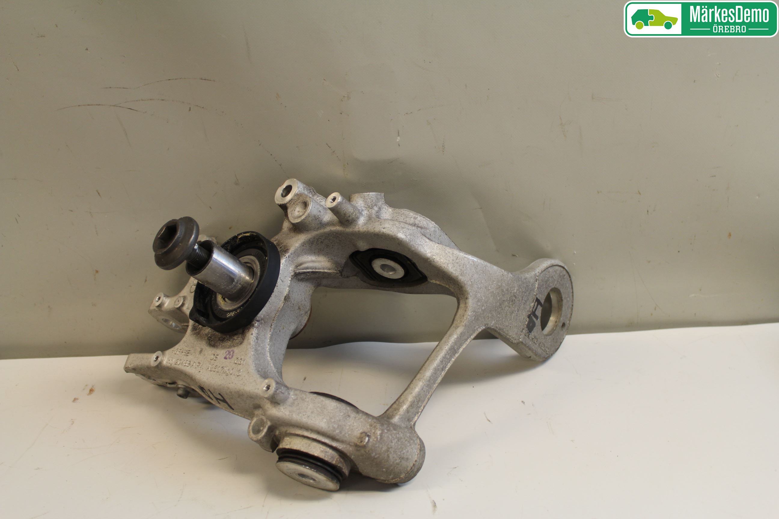 Audi A4/S4 08-11 Spindel Hb