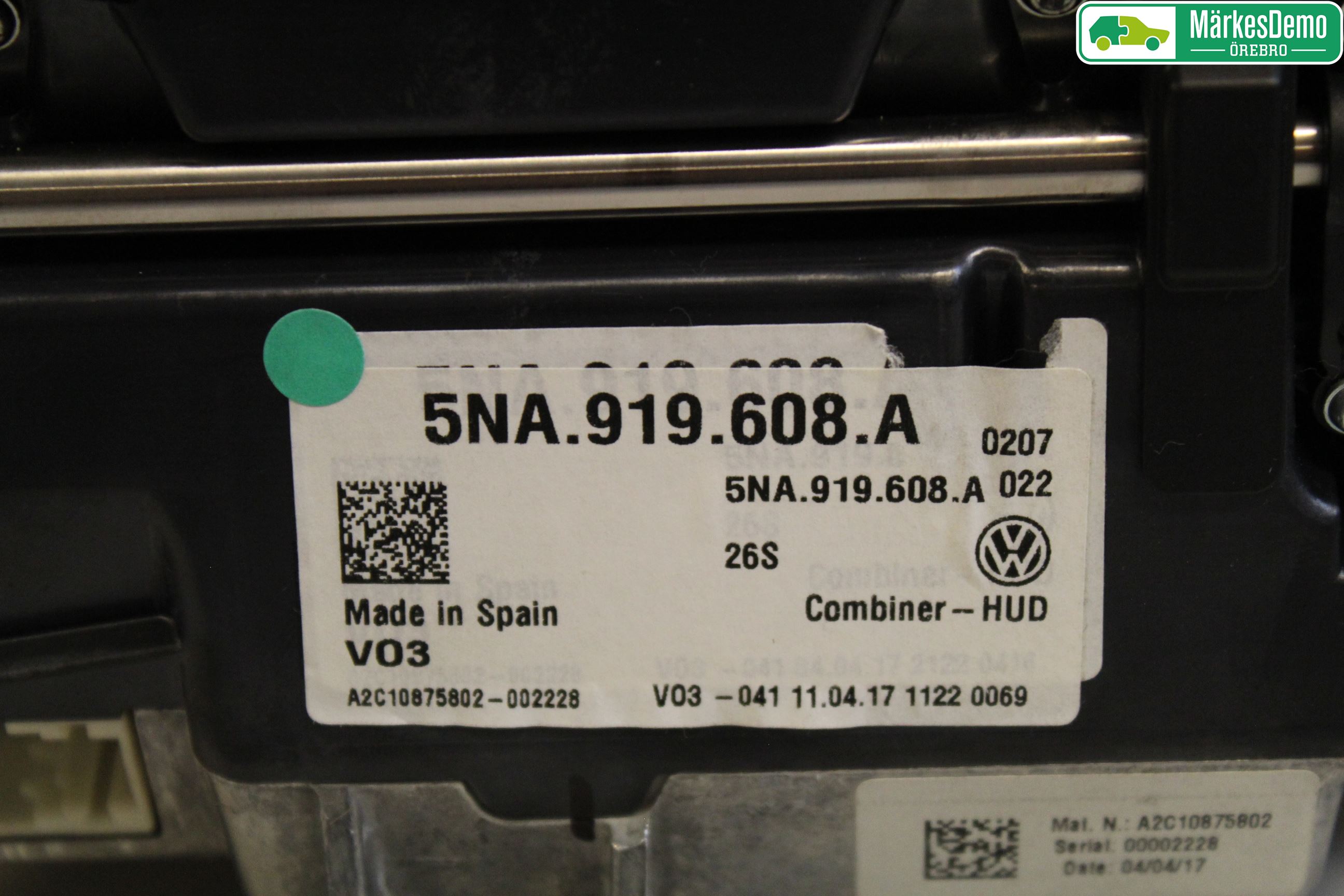 Volkswagen VW TIGUAN 16-24 Instr Kombinert