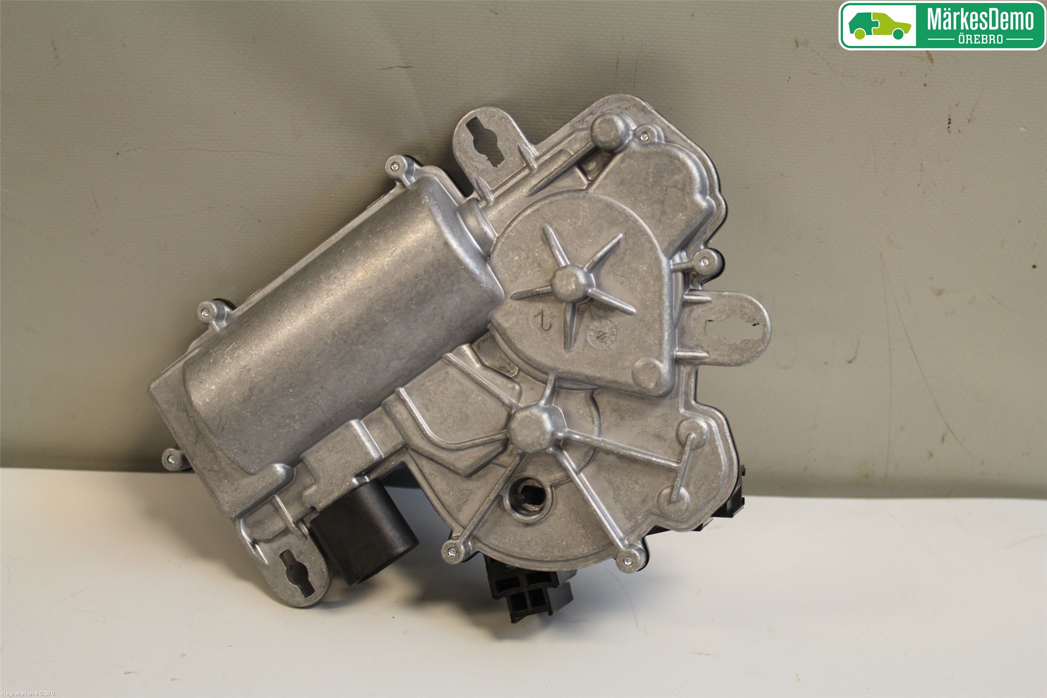 Volkswagen VW TIGUAN 16-24 Baklukeåpner Automatisk