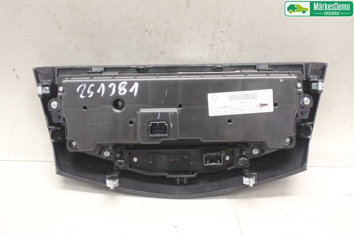 Nissan QASHQAI 14-17 Varme Ac Betjening-Display
