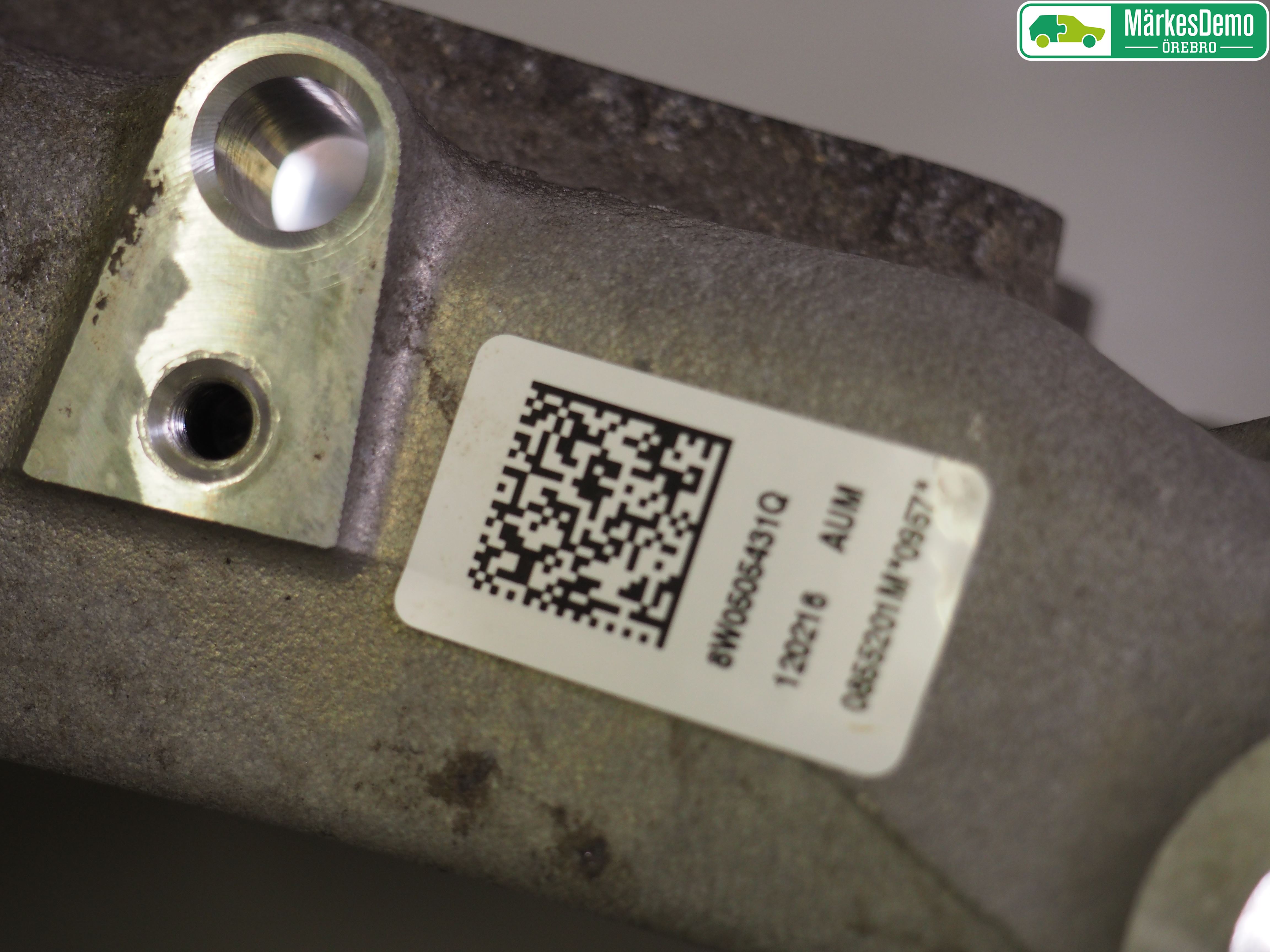 Audi A4/S4 B9 16-19 Spindel Vb