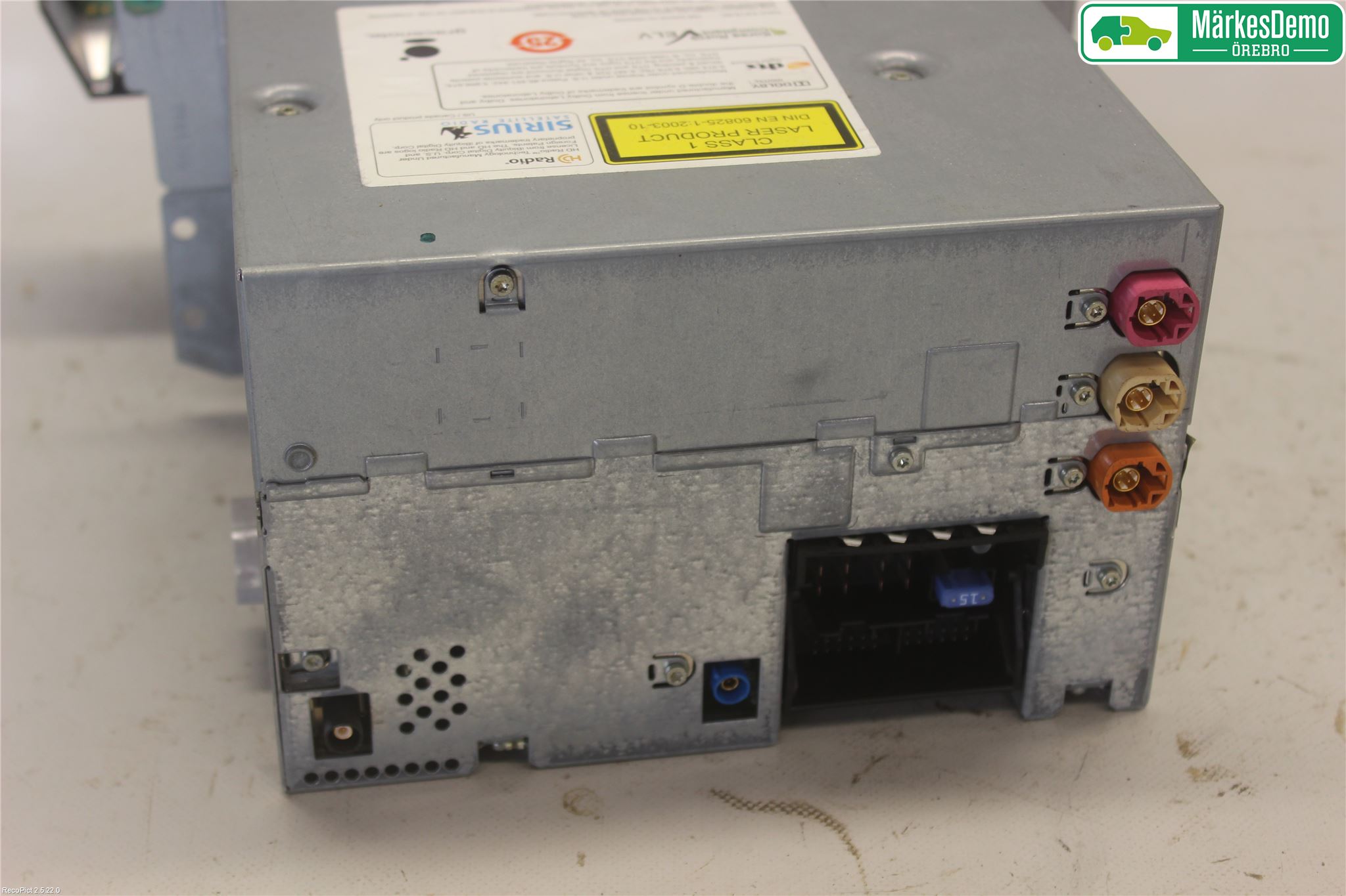 BMW X6 E71/E72   08-14 Stereo Radio Med Cd