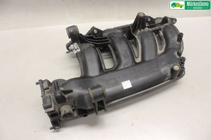 Mercedes-Benz MB C-KLASS (W204) 07-15 Innsugningsmanifold