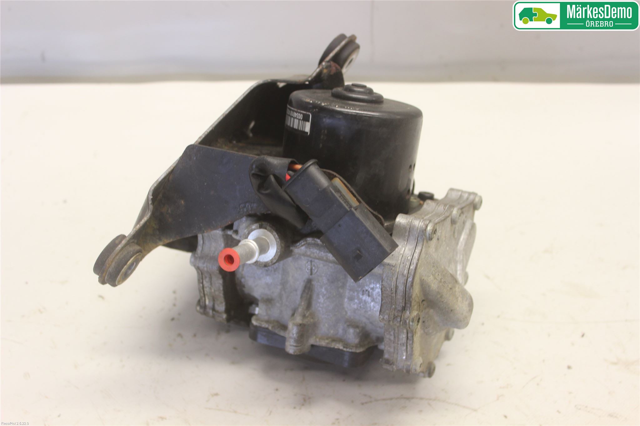 BMW X6 E71/E72   08-14 Vacuumpumpe