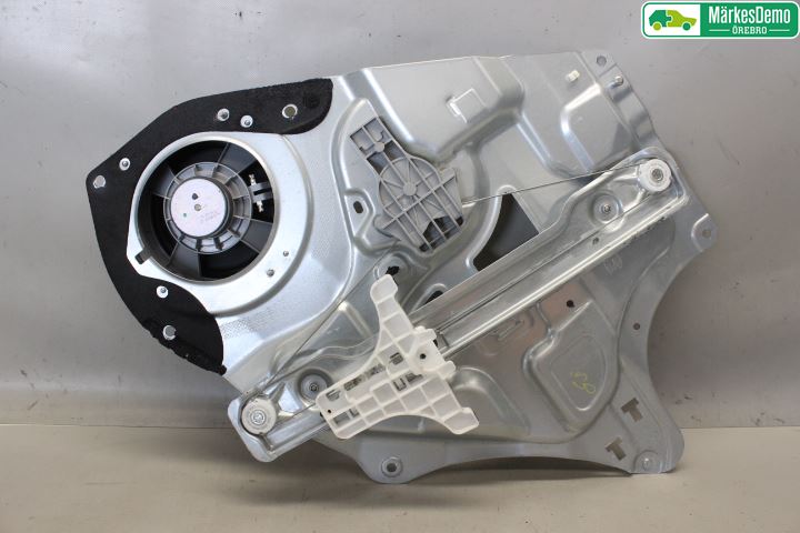 Kia SPORTAGE (SL) 11-15 Vindusheis
